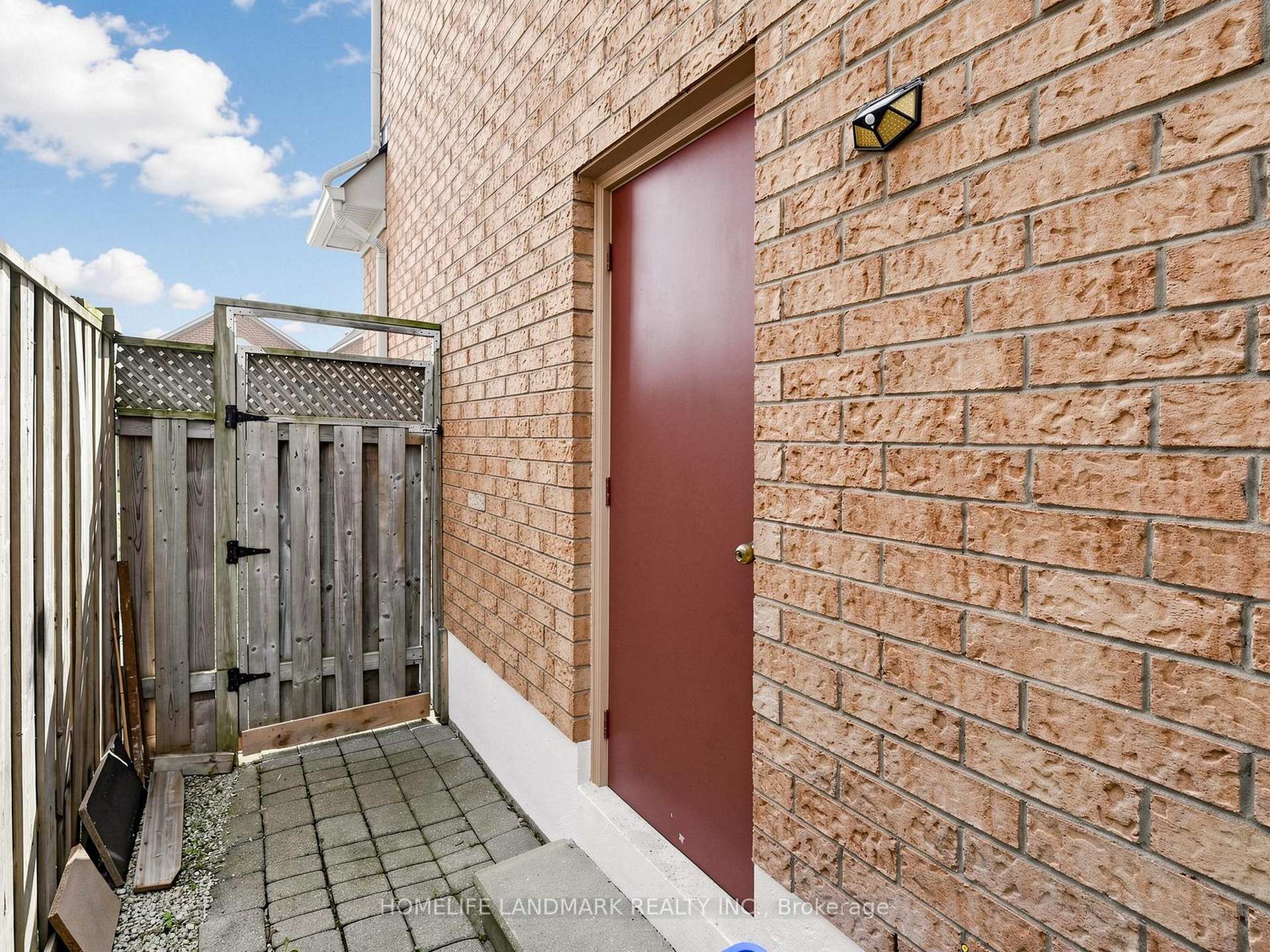 Photo 32 of 2376 Bankside Drive, Mississauga, Central Erin Mills — HOMEH