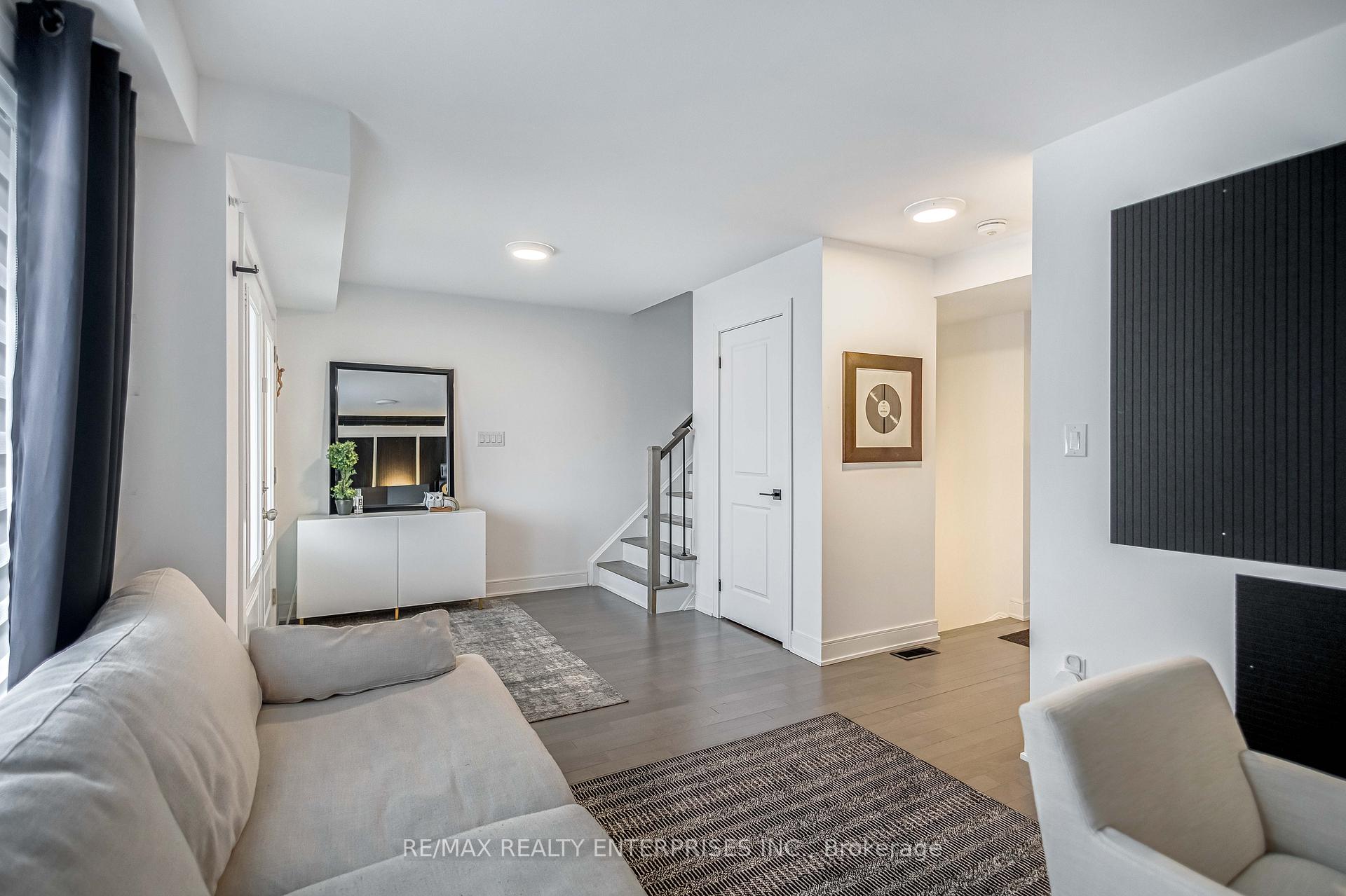 Photo 5 of 2497 Littlefield Crescent, Oakville, Glen Abbey — HOMEH