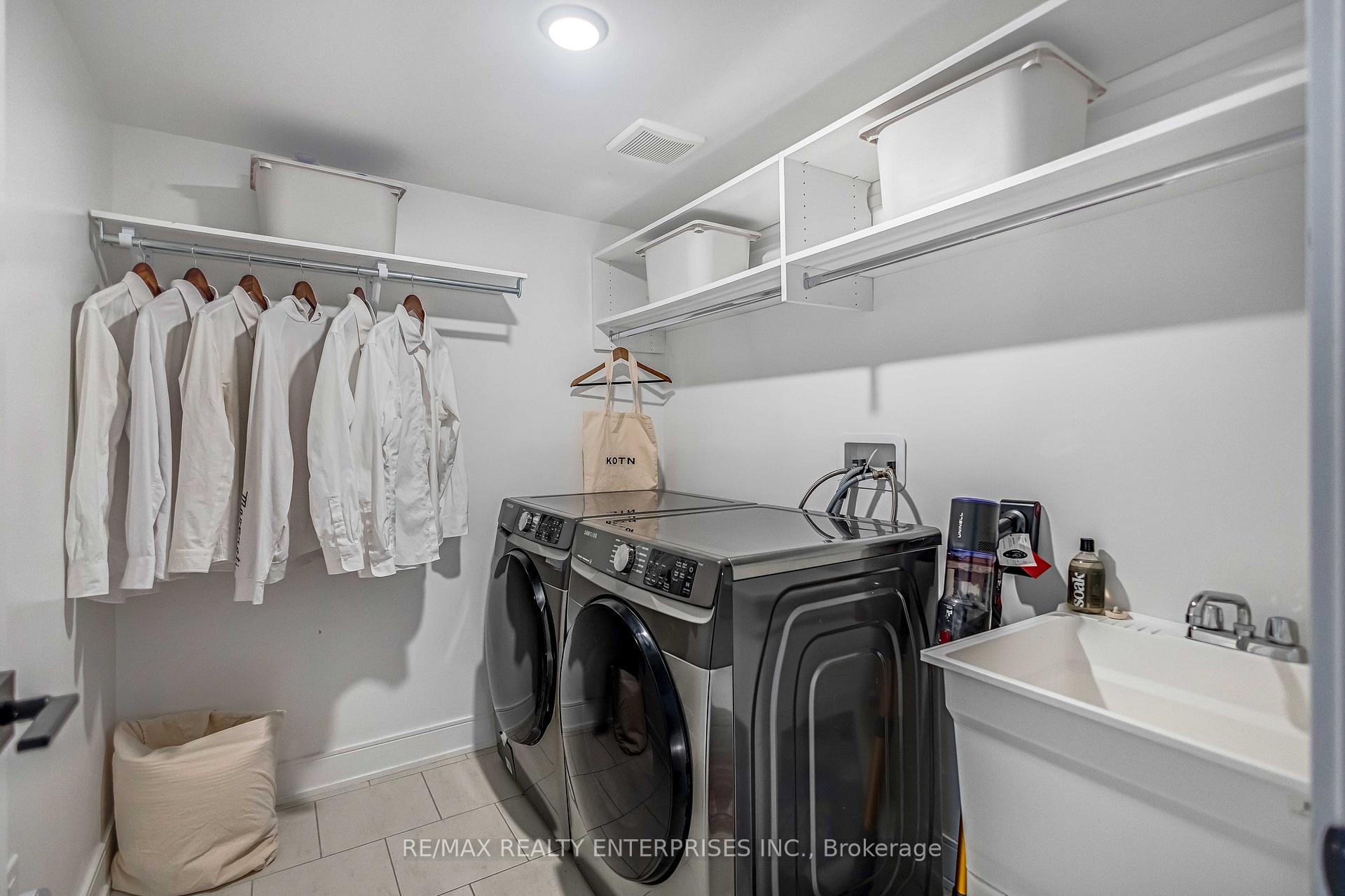 Photo 6 of 2497 Littlefield Crescent, Oakville, Glen Abbey — HOMEH