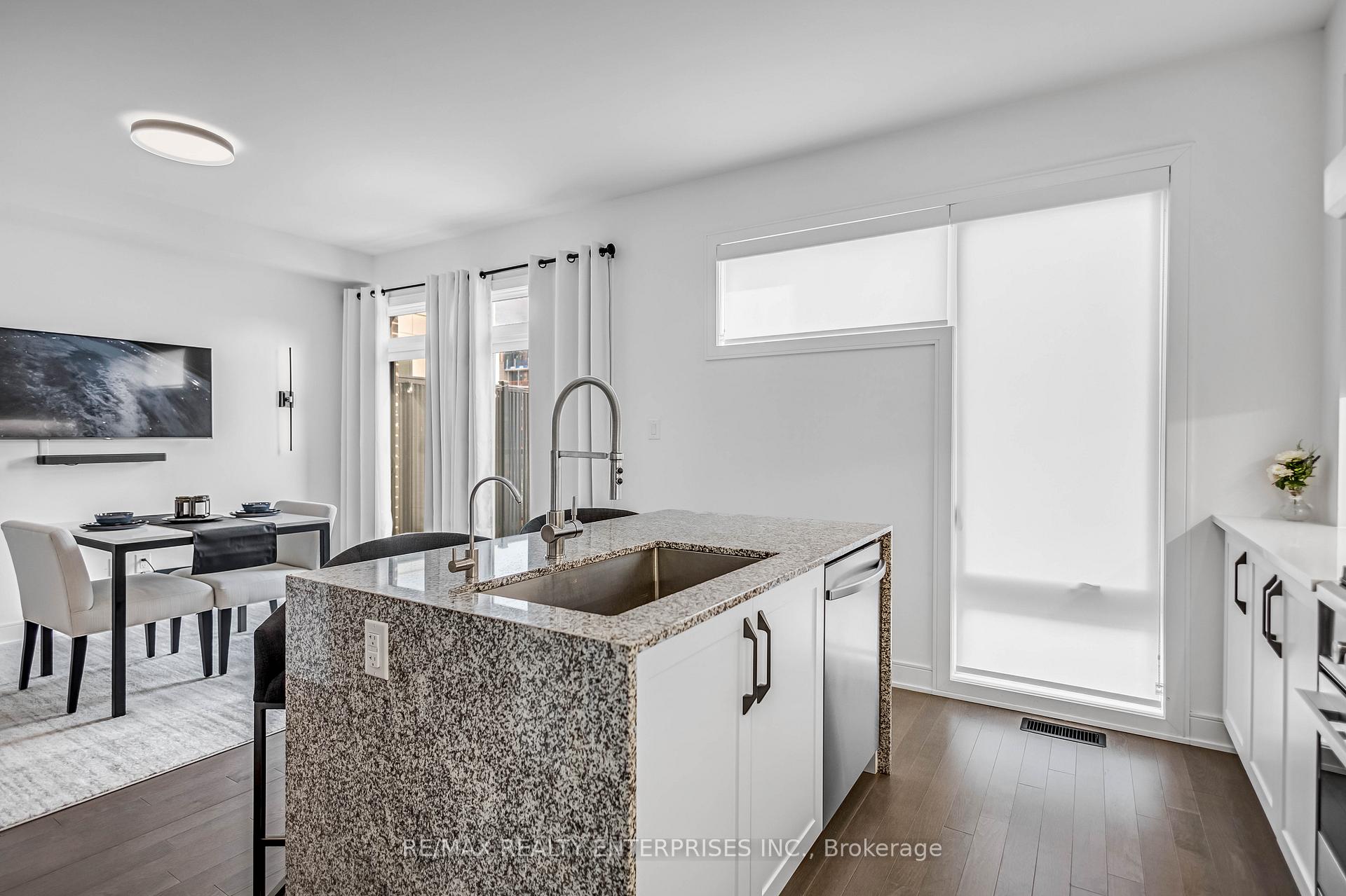 Photo 10 of 2497 Littlefield Crescent, Oakville, Glen Abbey — HOMEH