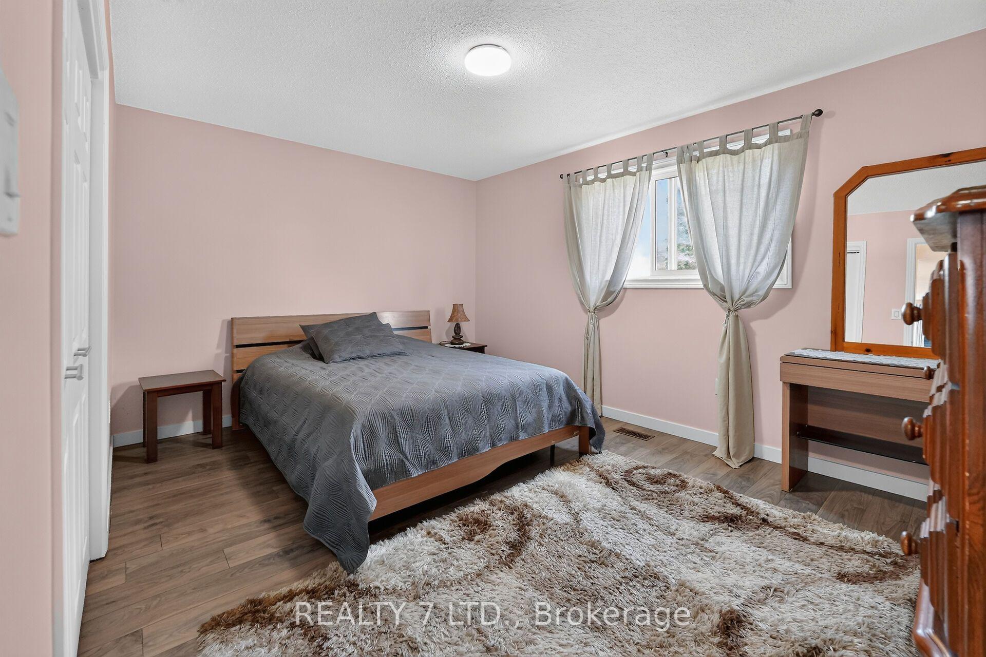 Photo 13 of 54 Cowan Drive, Thorold, Allanburg/Thorold South — HOMEH