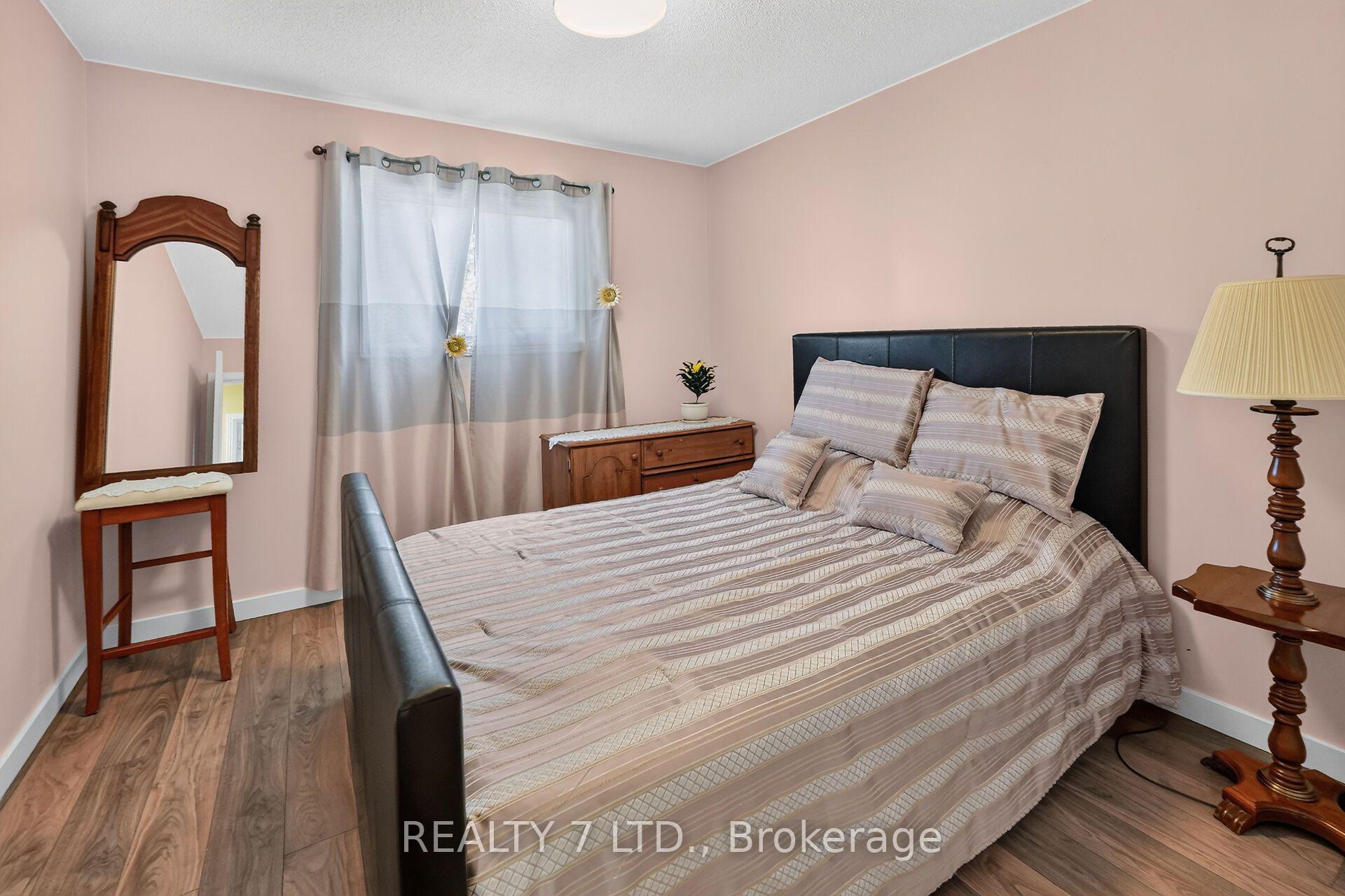 Photo 15 of 54 Cowan Drive, Thorold, Allanburg/Thorold South — HOMEH