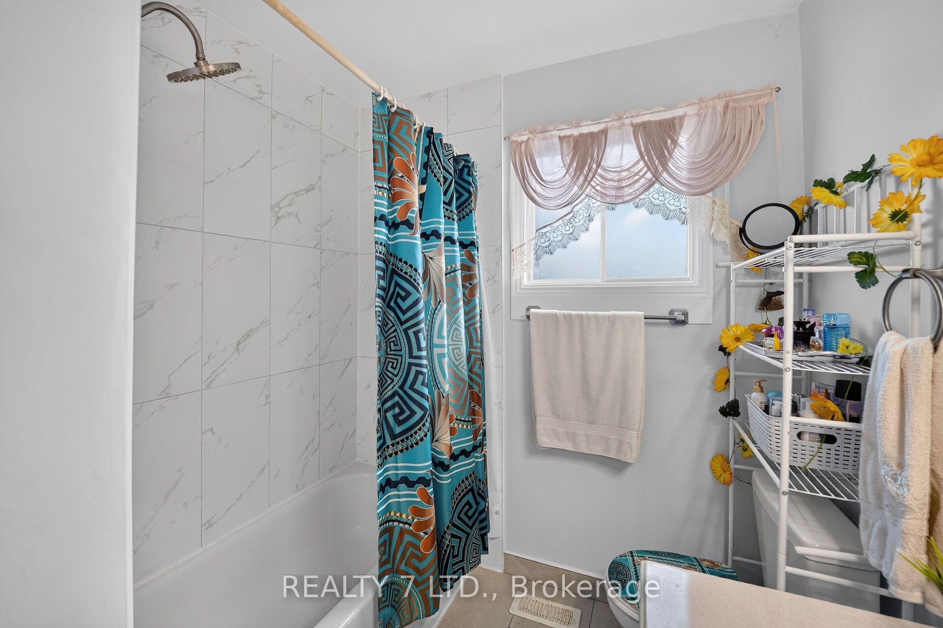 Photo 21 of 54 Cowan Drive, Thorold, Allanburg/Thorold South — HOMEH
