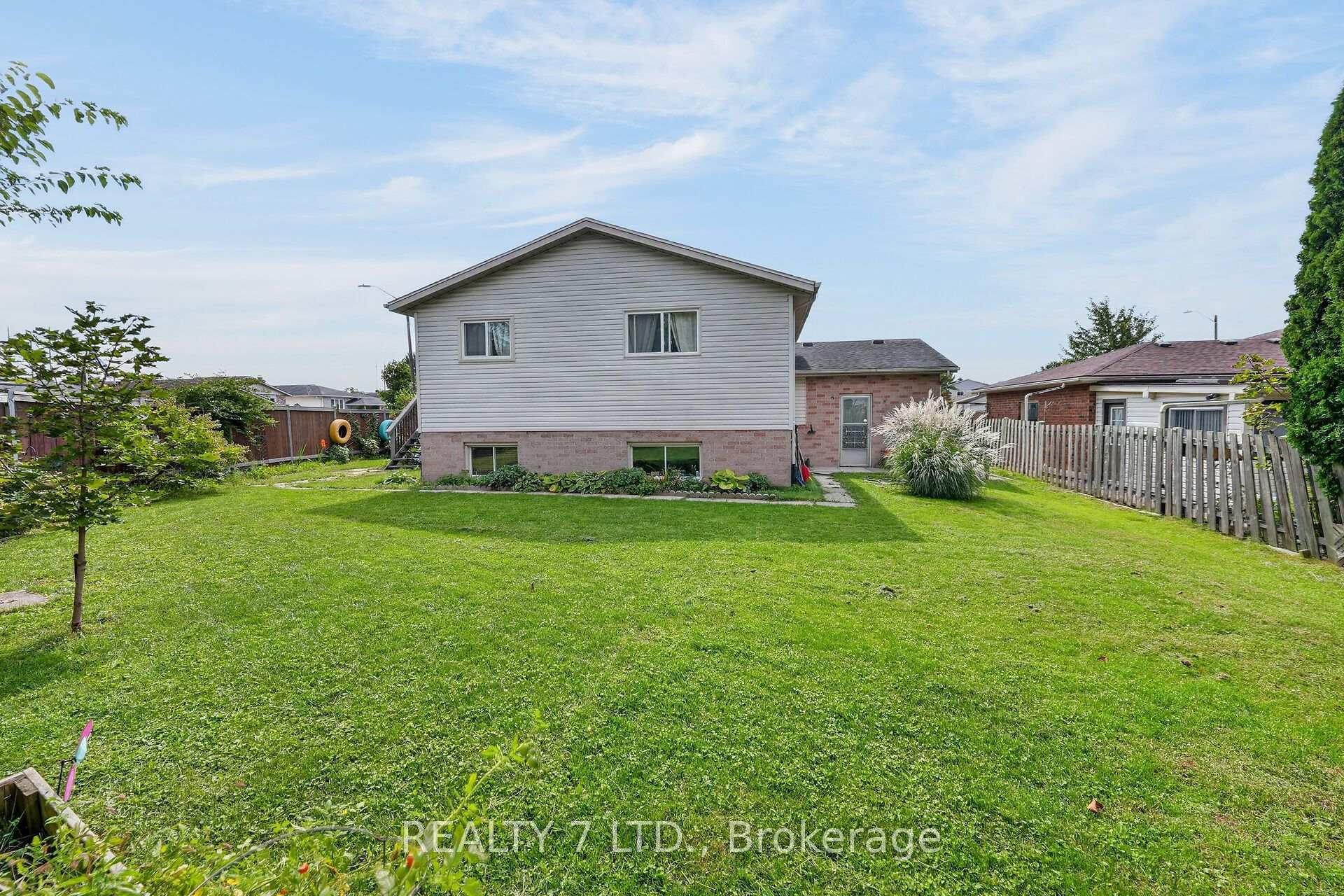 Photo 36 of 54 Cowan Drive, Thorold, Allanburg/Thorold South — HOMEH
