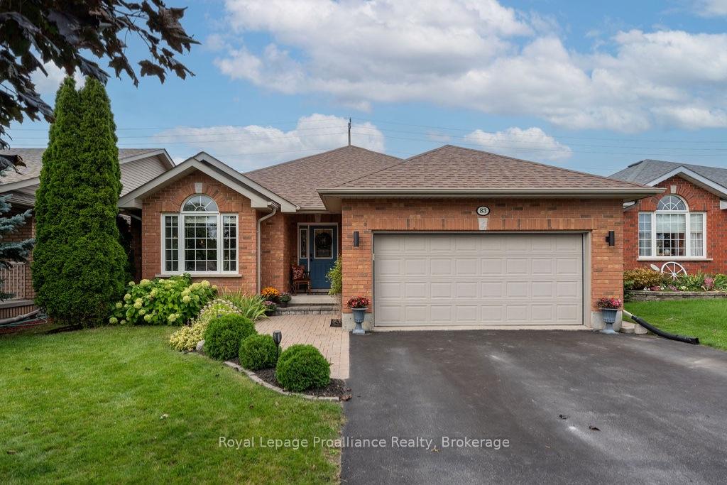 Photo 4 of 83 Gavey Street, Belleville, Thurlow Ward — HOMEH