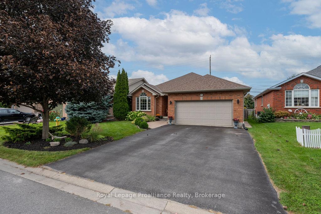 Photo 44 of 83 Gavey Street, Belleville, Thurlow Ward — HOMEH