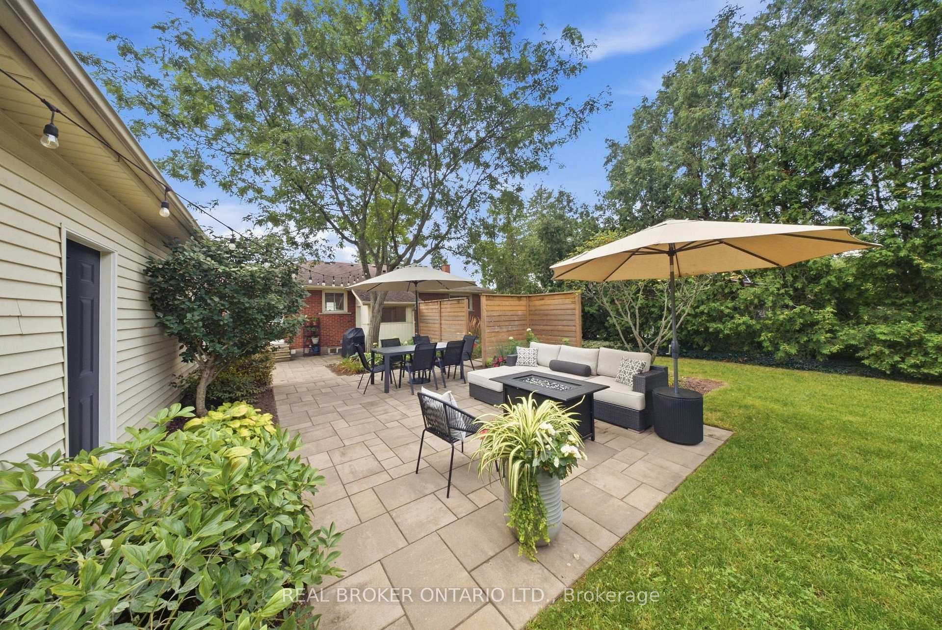 Photo 26 of 505 Enfield Road, Burlington, LaSalle — HOMEH