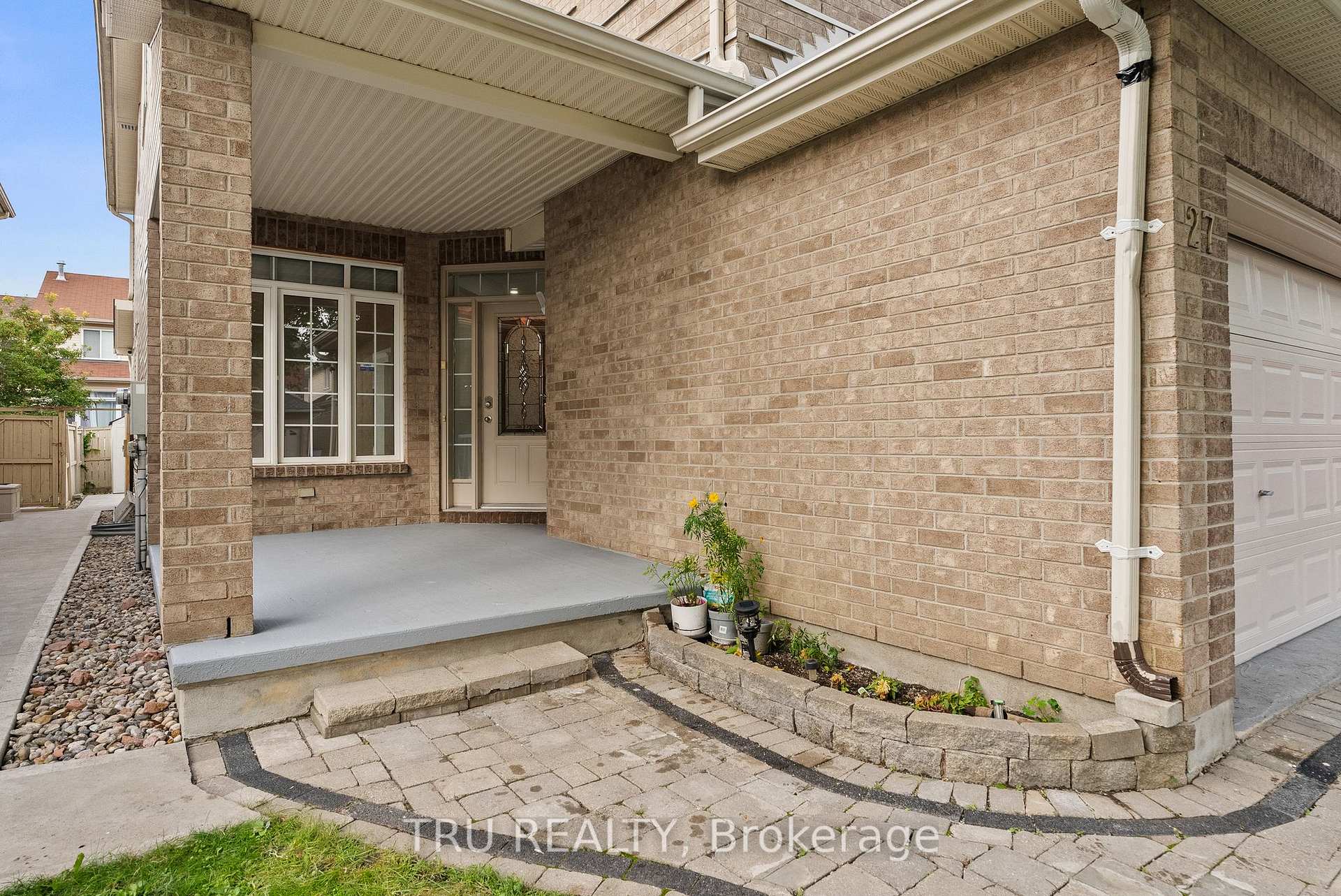 Photo 3 of 27 Upminster Way, Ottawa, Barrhaven - Longfields — HOMEH