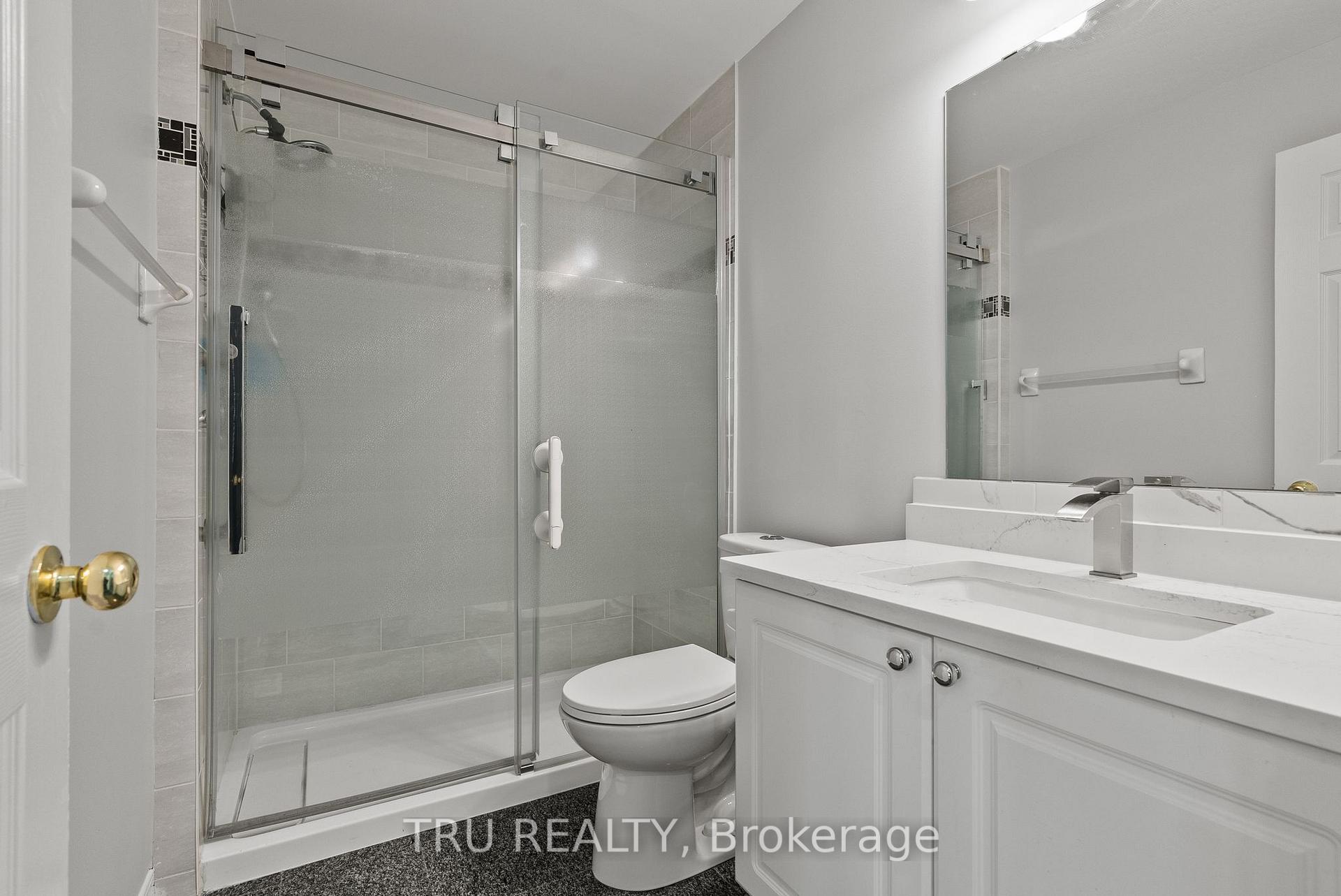Photo 8 of 27 Upminster Way, Ottawa, Barrhaven - Longfields — HOMEH