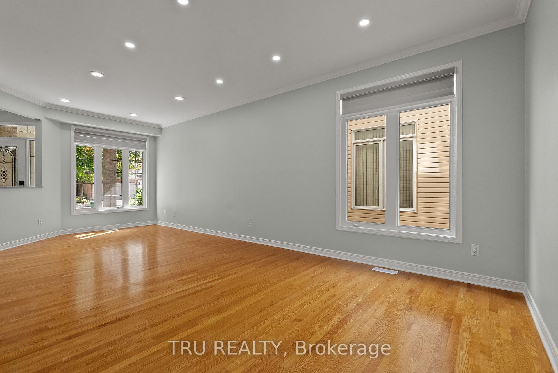Photo 11 of 27 Upminster Way, Ottawa, Barrhaven - Longfields — HOMEH