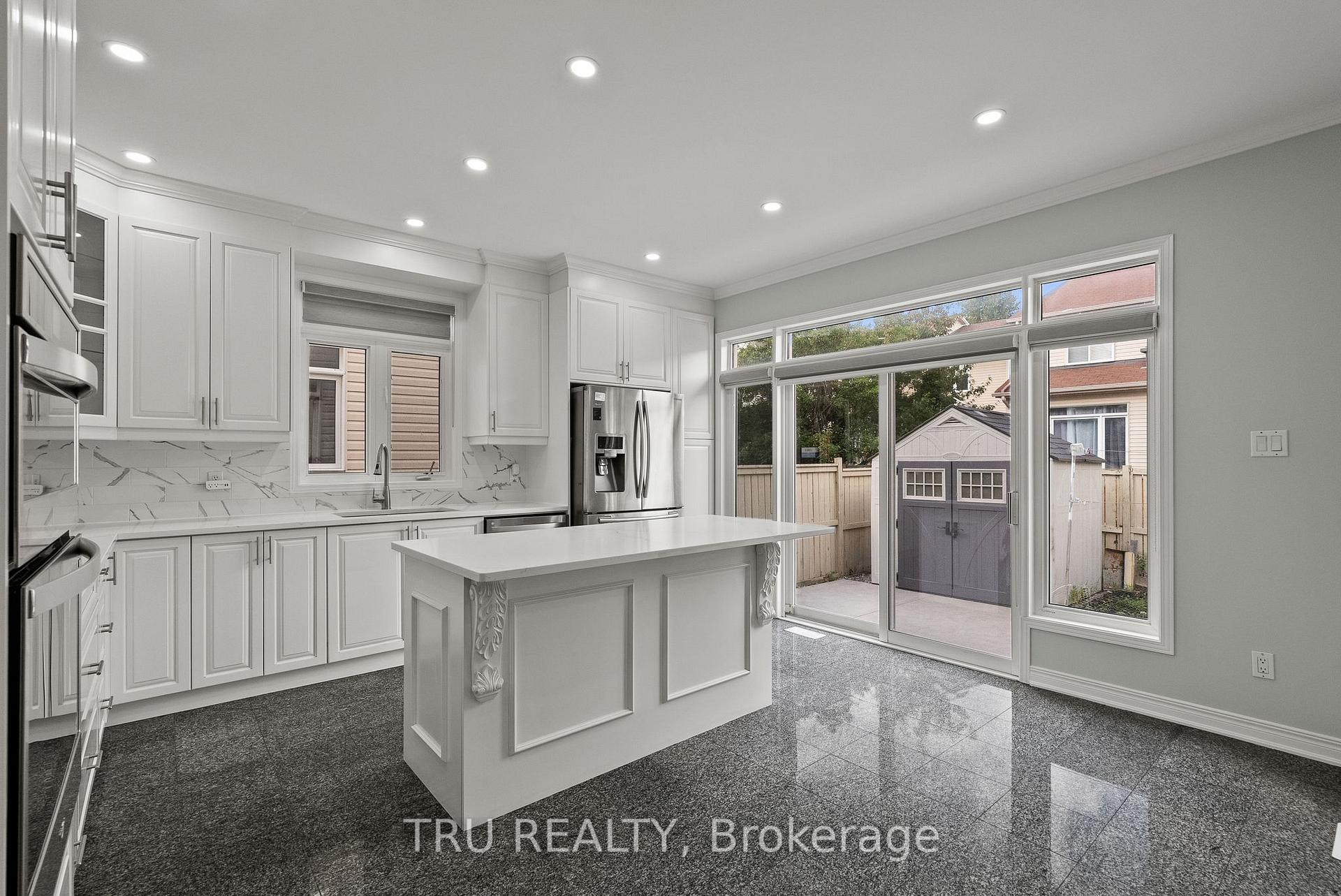 Photo 17 of 27 Upminster Way, Ottawa, Barrhaven - Longfields — HOMEH