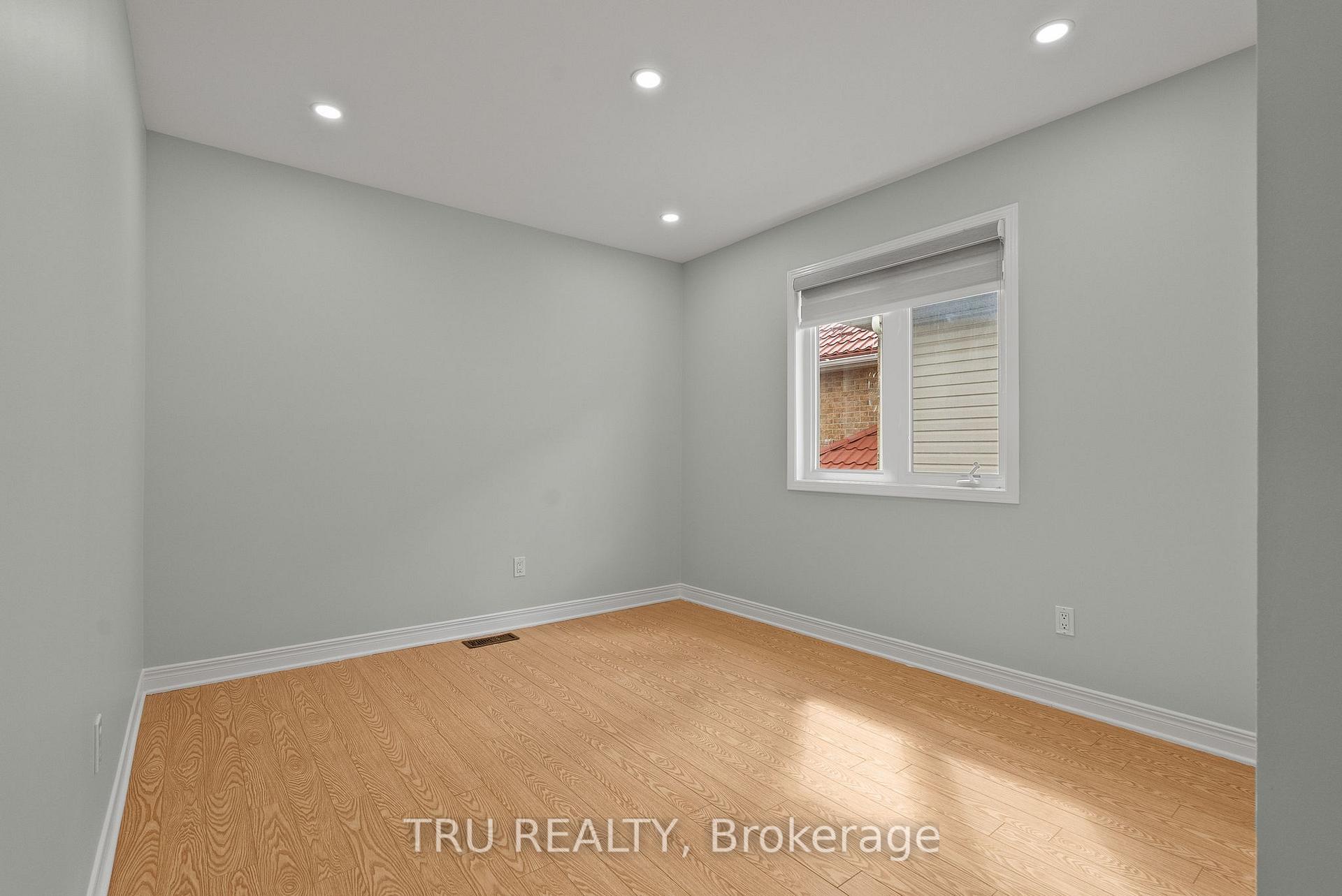Photo 33 of 27 Upminster Way, Ottawa, Barrhaven - Longfields — HOMEH
