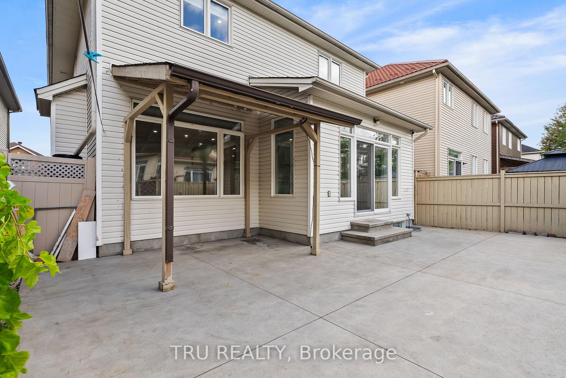 Photo 48 of 27 Upminster Way, Ottawa, Barrhaven - Longfields — HOMEH
