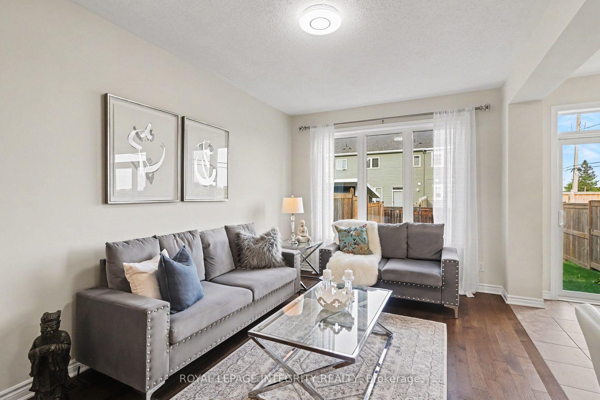 Photo 7 of 157 Pictou Crescent, Ottawa, Kanata - Emerald Meadows/Trailwest — HOMEH
