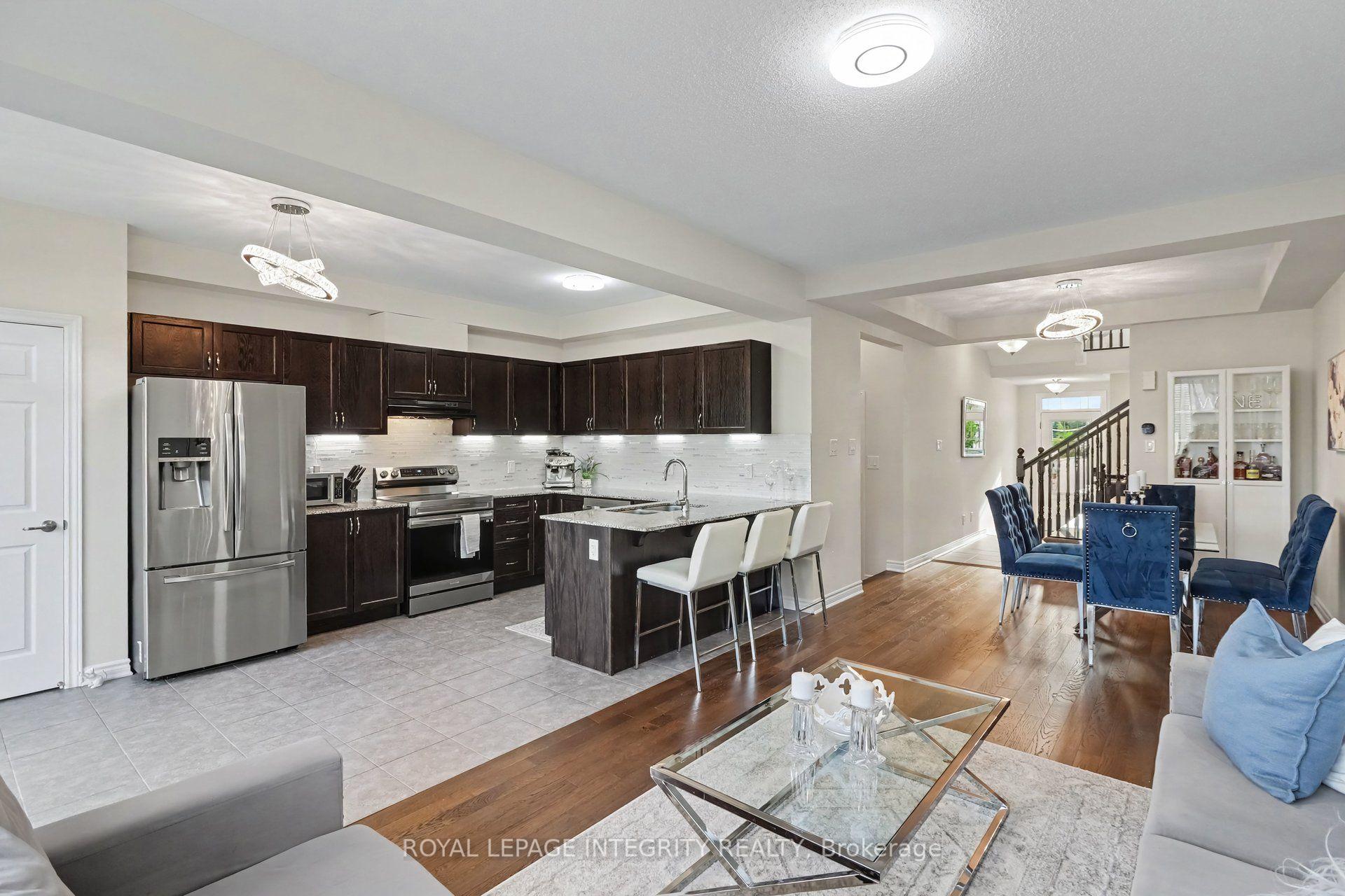 Photo 9 of 157 Pictou Crescent, Ottawa, Kanata - Emerald Meadows/Trailwest — HOMEH