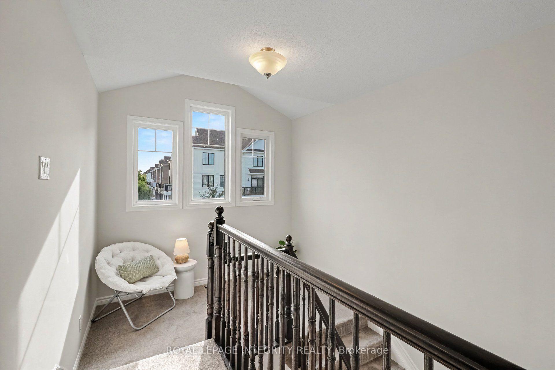 Photo 16 of 157 Pictou Crescent, Ottawa, Kanata - Emerald Meadows/Trailwest — HOMEH