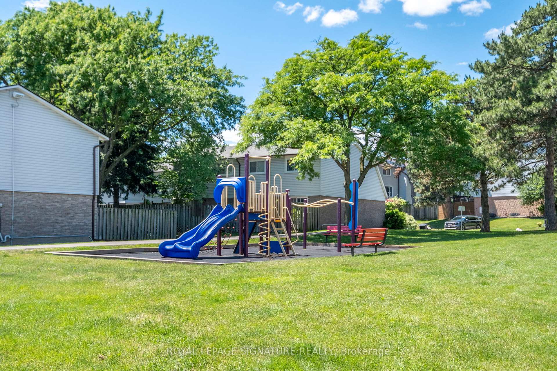 Photo 37 of Unit 45, 2440 Bromsgrove Road, Mississauga, Clarkson — HOMEH