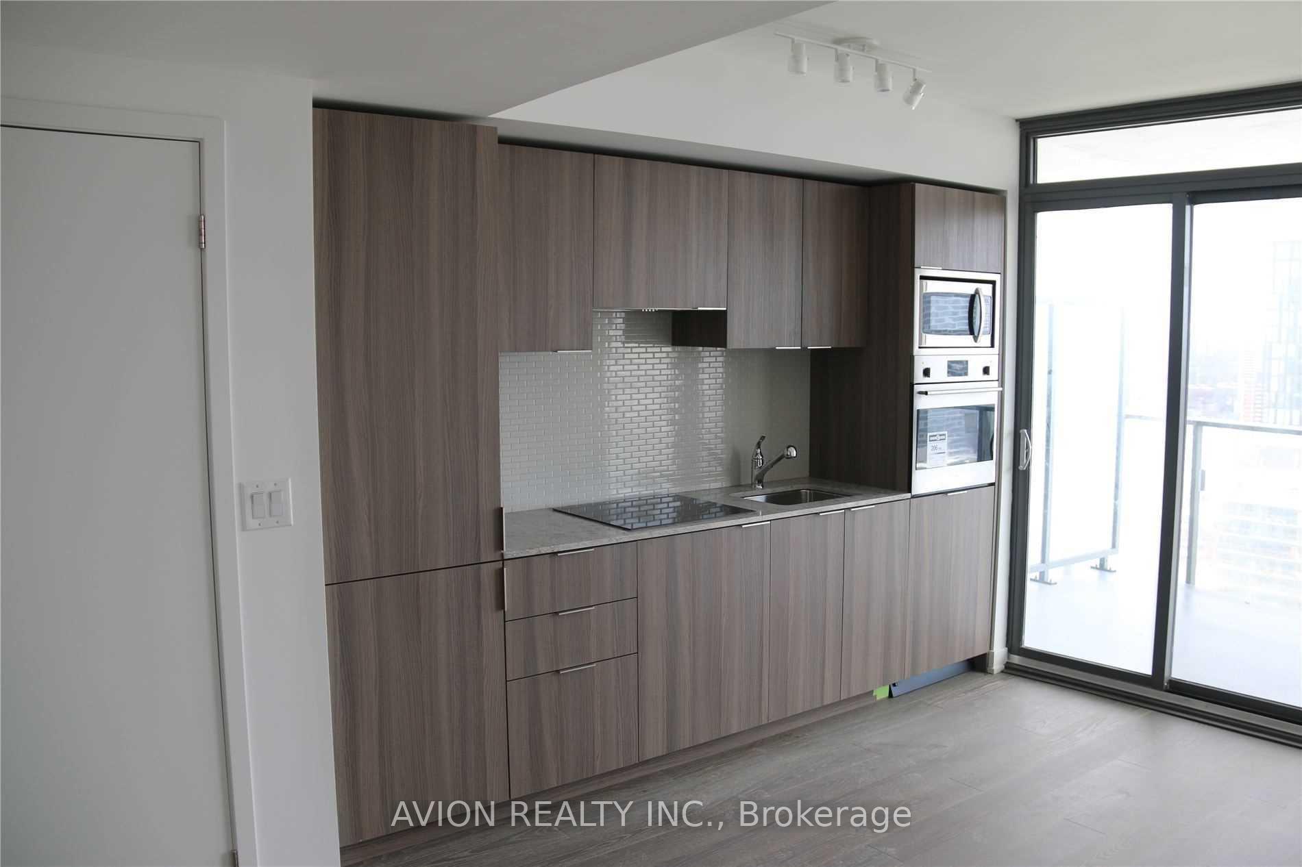 Front of Unit 4013, 11 Wellesley Street W