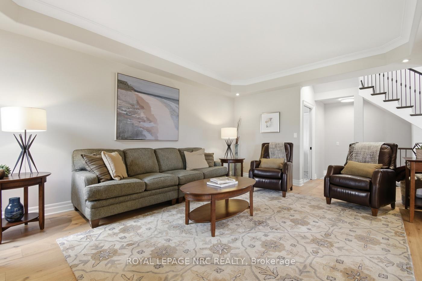 Photo 17 of 239 Colbeck Drive, Welland, Coyle Creek — HOMEH
