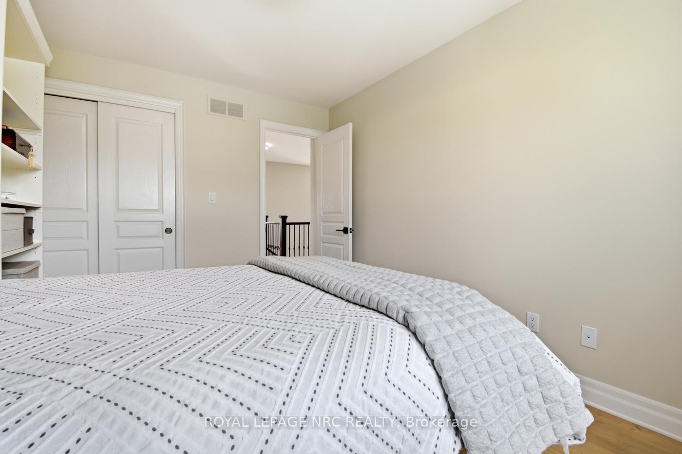 Photo 29 of 239 Colbeck Drive, Welland, Coyle Creek — HOMEH