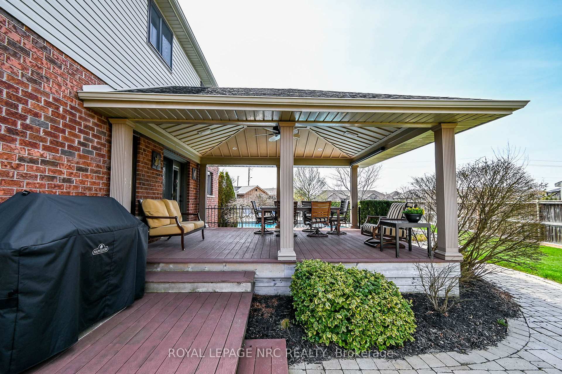 Photo 38 of 239 Colbeck Drive, Welland, Coyle Creek — HOMEH