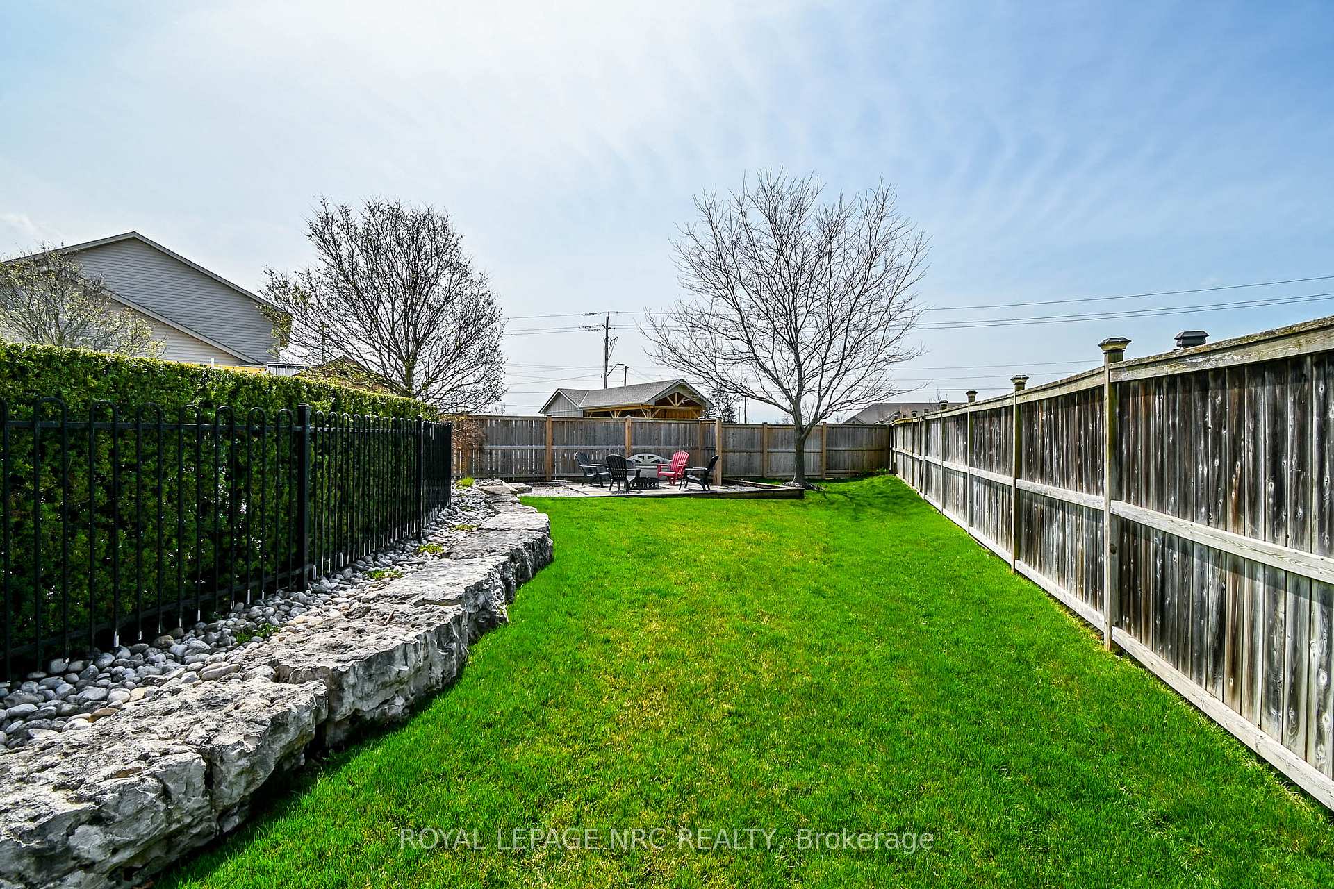 Photo 42 of 239 Colbeck Drive, Welland, Coyle Creek — HOMEH