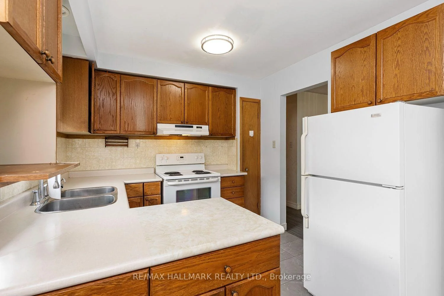 Photo 29 of 3 Pindar Crescent, North York, Pleasant View — HOMEH