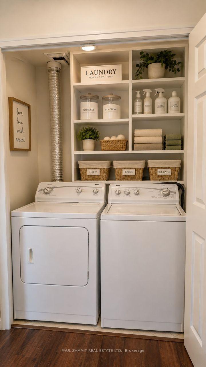 Photo 12 of Unit 804, 270 Davis Drive, Newmarket, Central Newmarket — HOMEH