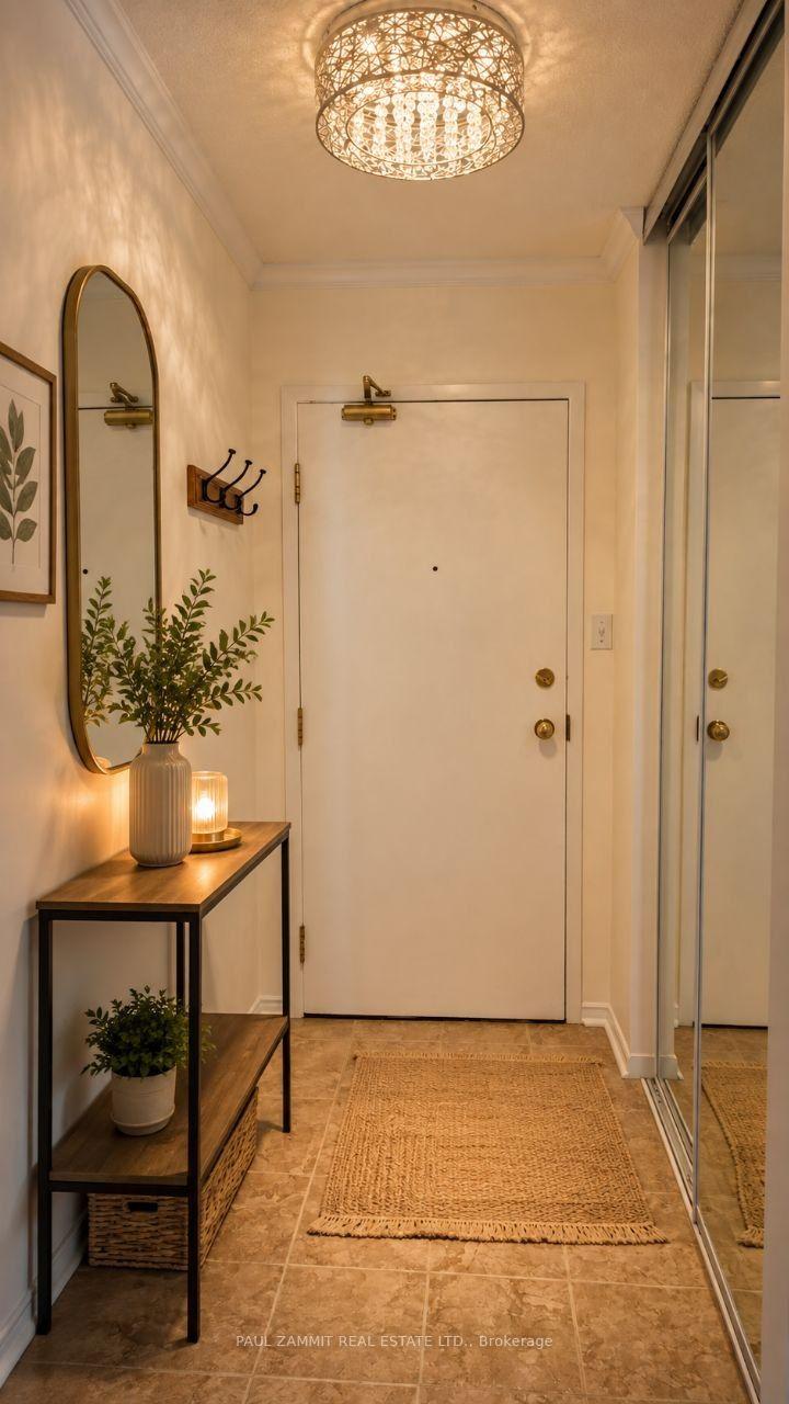Photo 18 of Unit 804, 270 Davis Drive, Newmarket, Central Newmarket — HOMEH