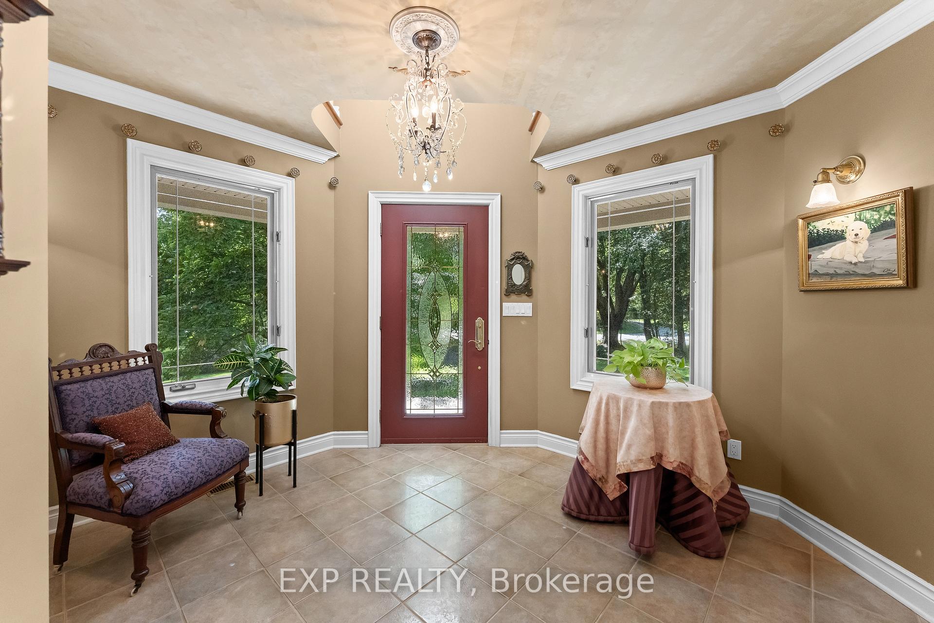 Photo 5 of 1110 Centre Street, Pelham, Fenwick — HOMEH