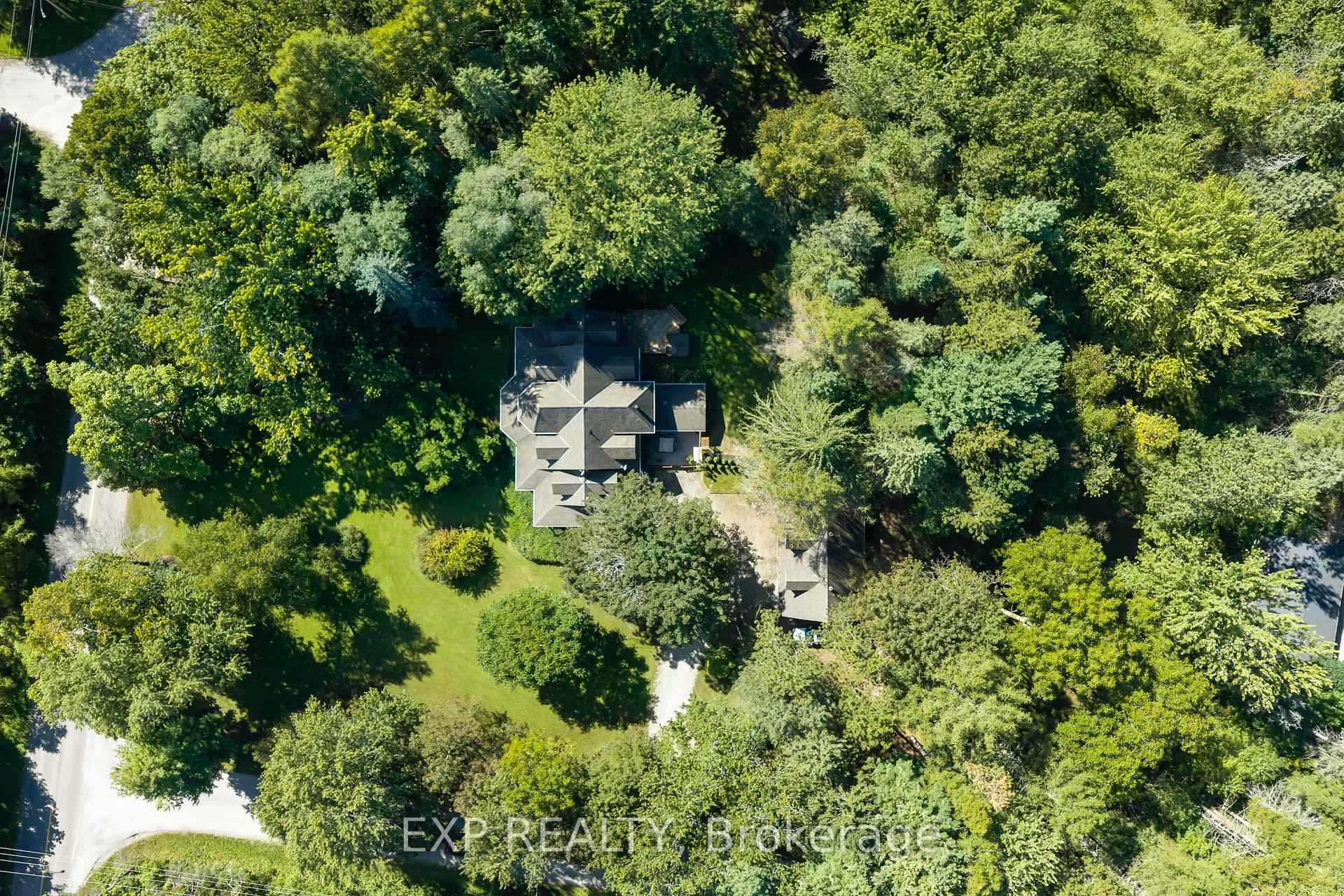 Photo 34 of 1110 Centre Street, Pelham, Fenwick — HOMEH