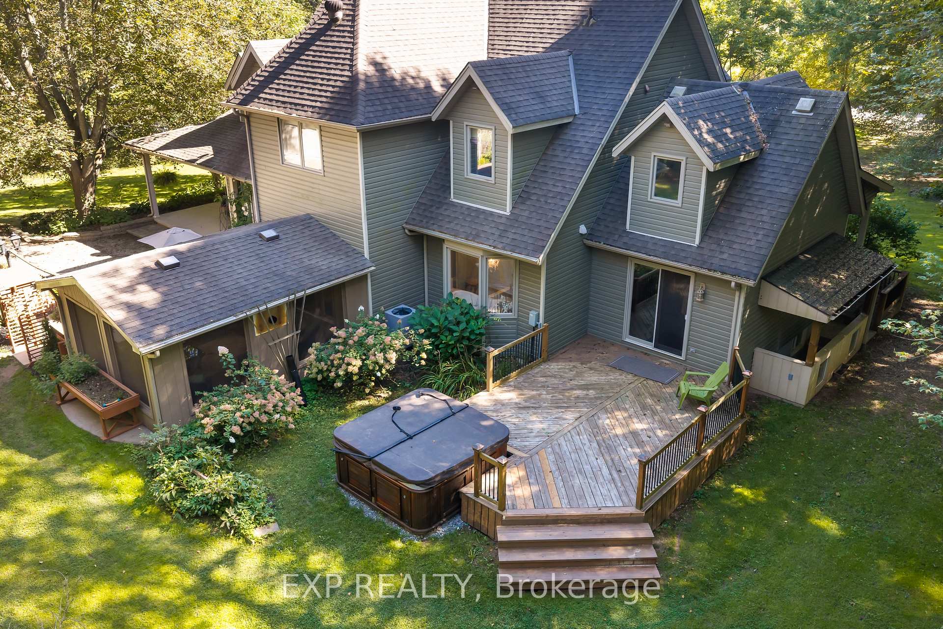 Photo 36 of 1110 Centre Street, Pelham, Fenwick — HOMEH