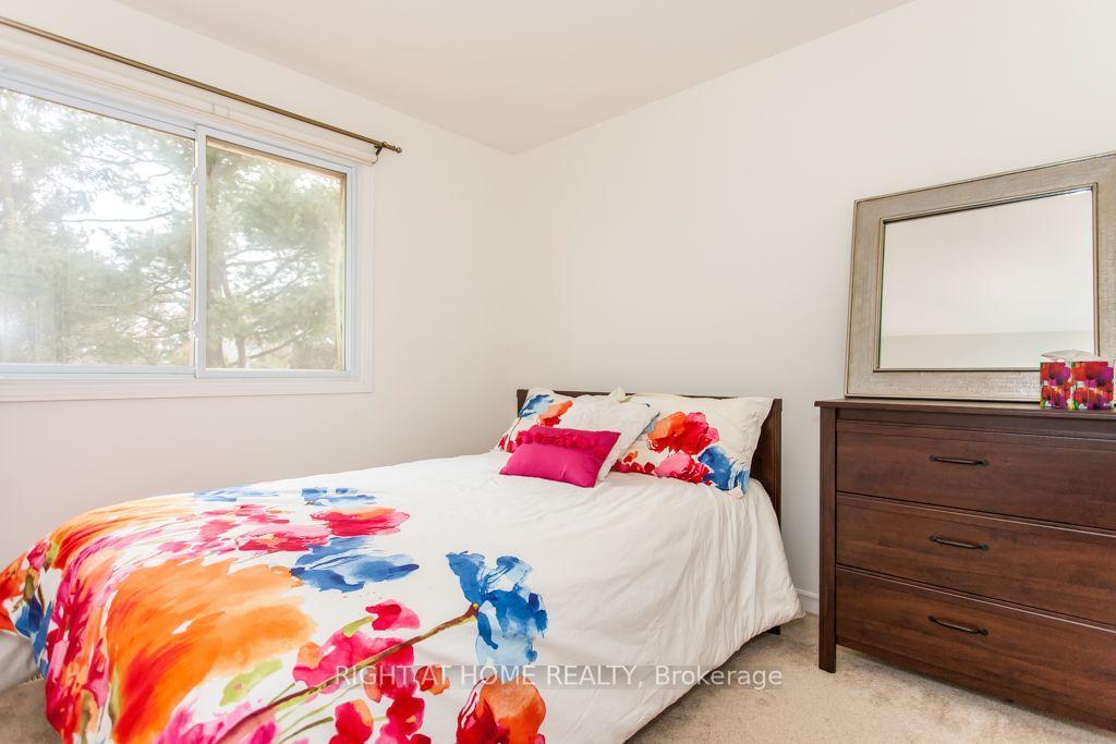 Photo 12 of 1272 Cermel Drive, Mississauga, Lorne Park — HOMEH
