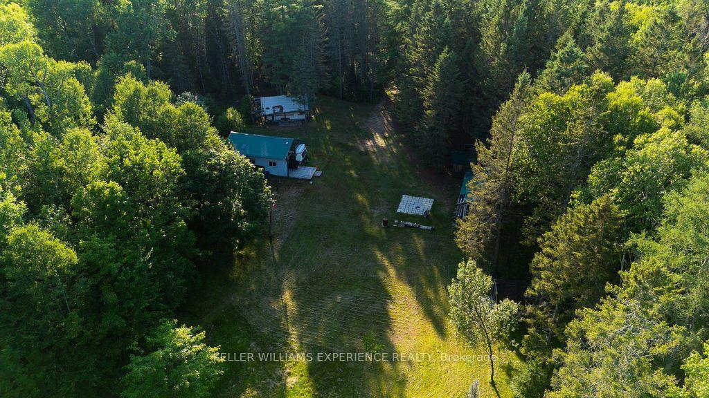 Photo 10 of 2101 Ahmic Lake Road, Magnetawan — HOMEH