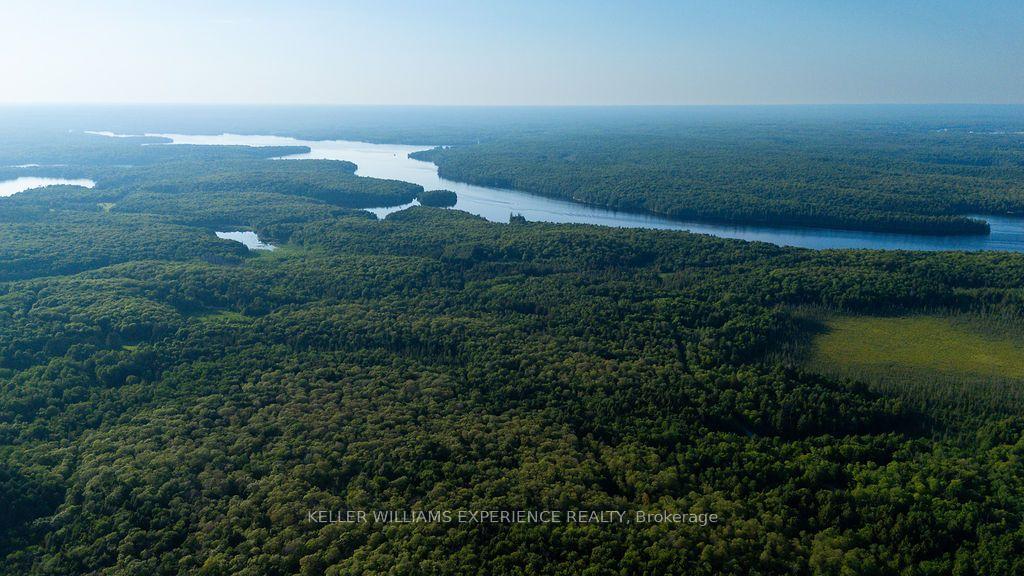 Photo 24 of 2101 Ahmic Lake Road, Magnetawan — HOMEH