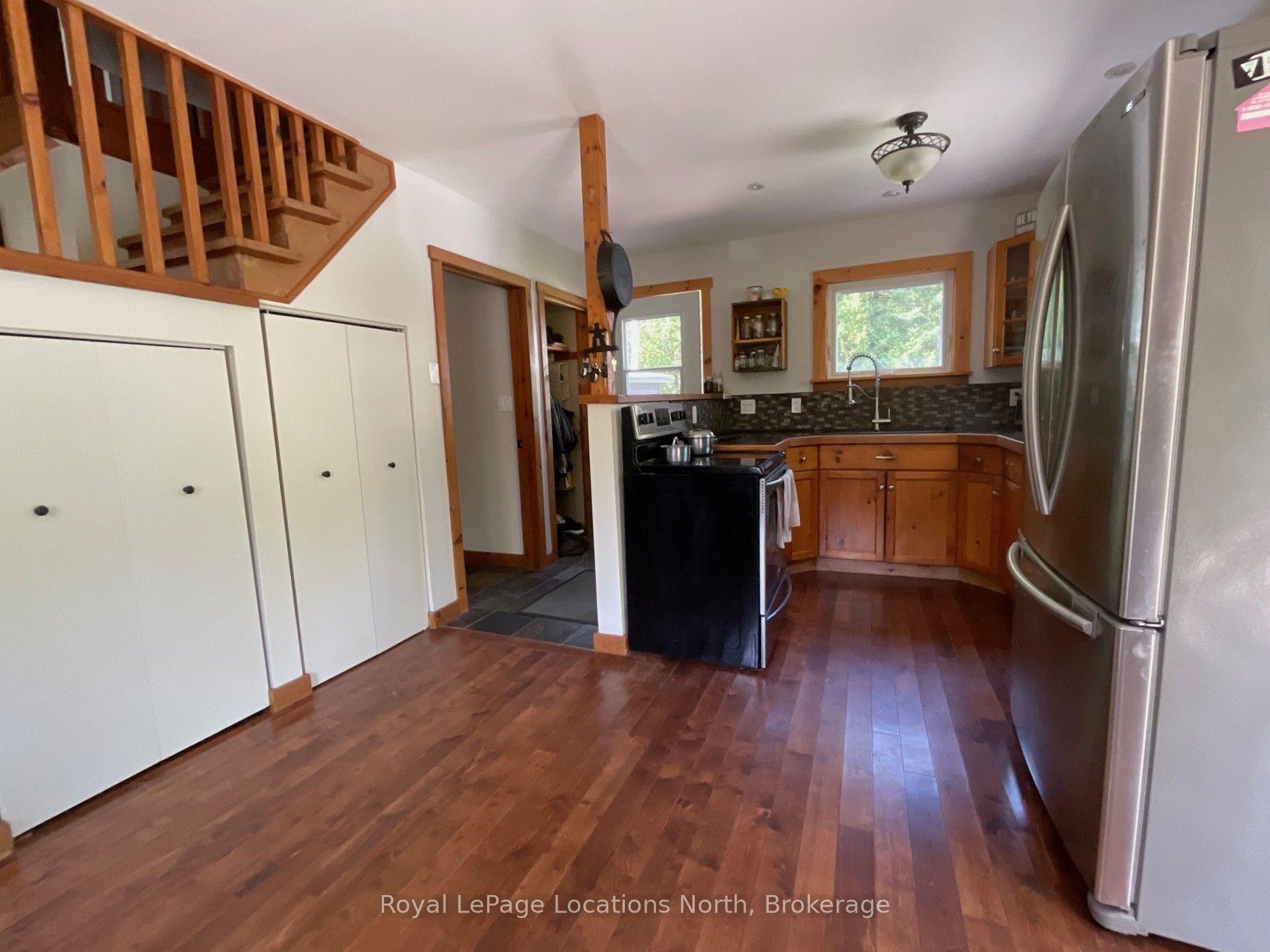 Photo 8 of 64 Yearley Road, McMurrich/Monteith, Sprucedale — HOMEH