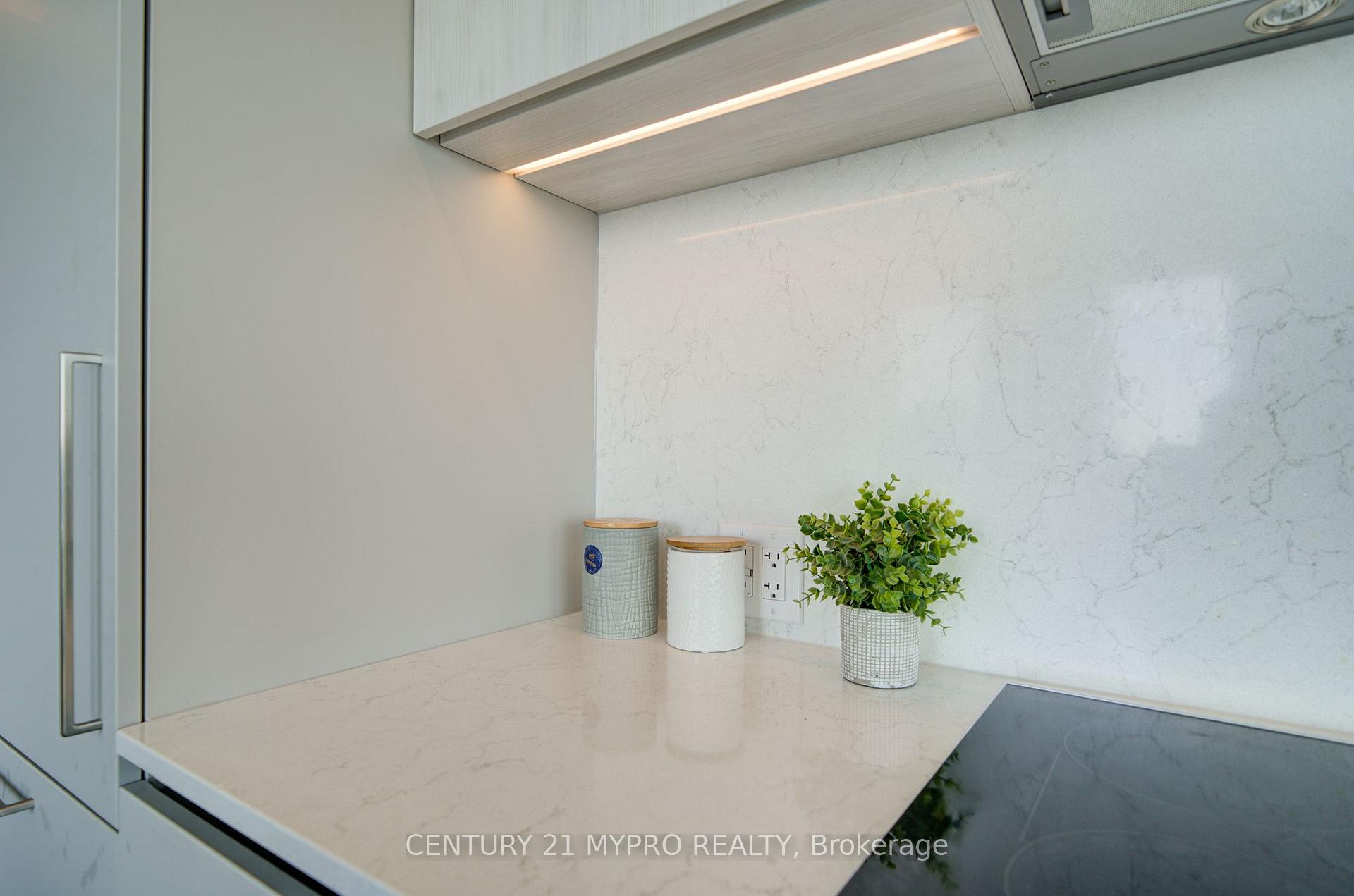 Photo 11 of Unit 2809, 609 Sherbourne Street, Toronto, North St. James Town — HOMEH