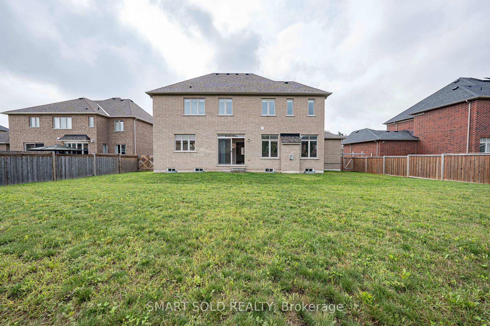Photo 34 of 56 Redmond Crescent, Springwater, Centre Vespra — HOMEH