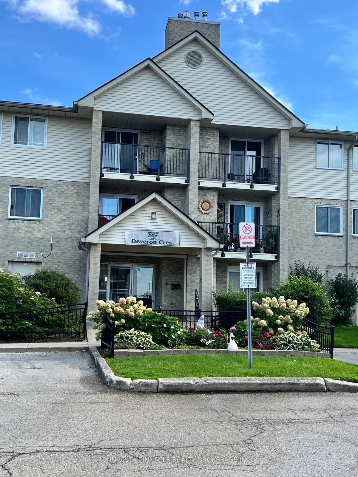 Photo of Unit 303, 727 Deveron Crescent