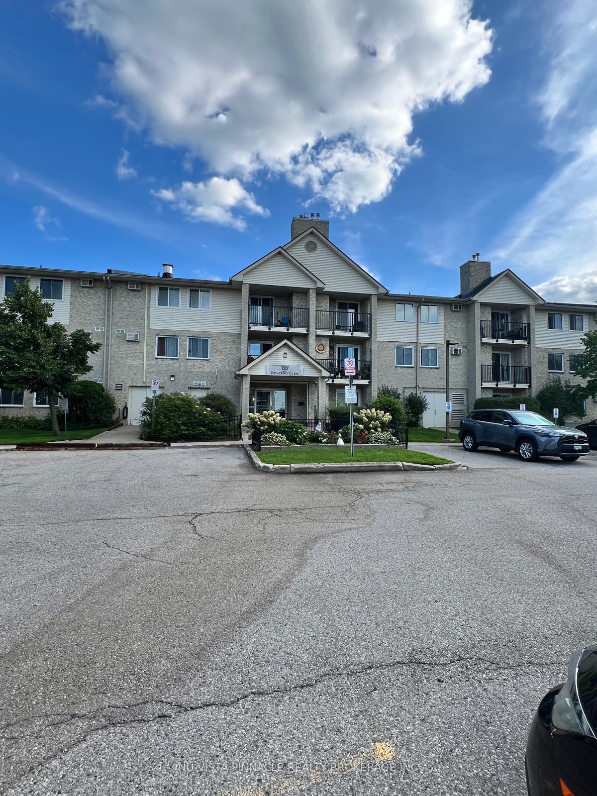Photo 2 of Unit 303, 727 Deveron Crescent, London, South T — HOMEH
