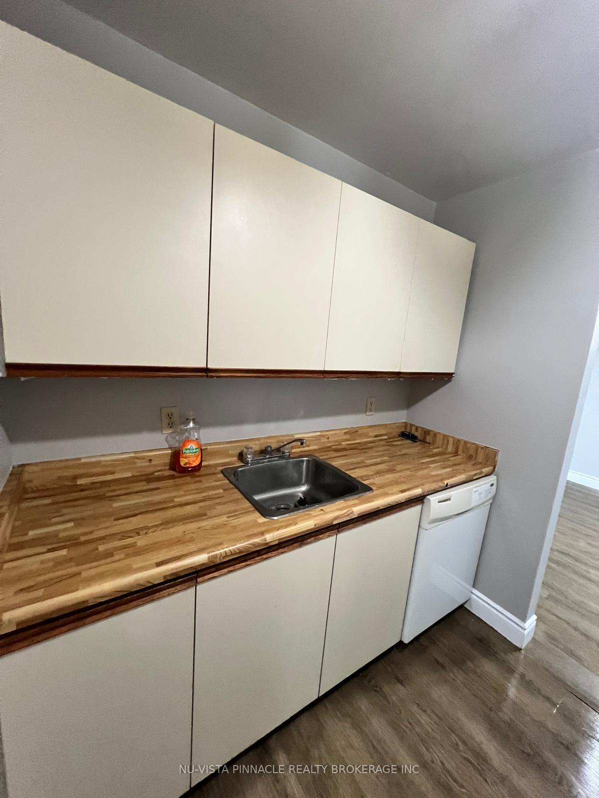 Photo 5 of Unit 303, 727 Deveron Crescent, London, South T — HOMEH