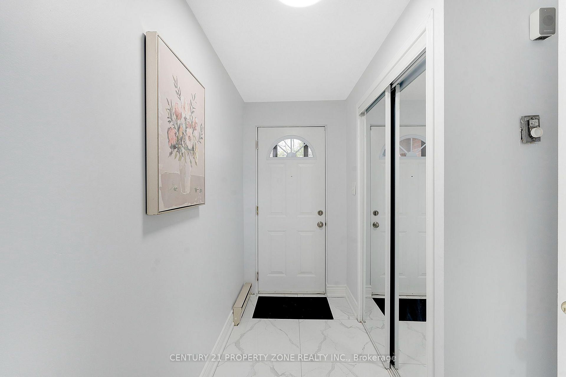 Photo 2 of 5 Briar Path, Brampton, Avondale — HOMEH