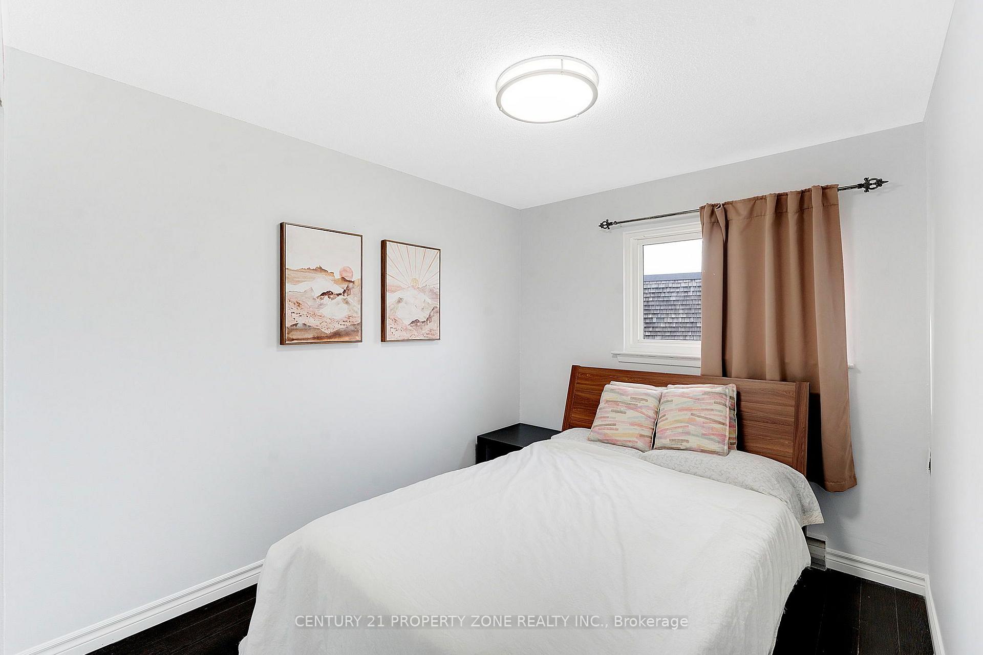 Photo 12 of 5 Briar Path, Brampton, Avondale — HOMEH