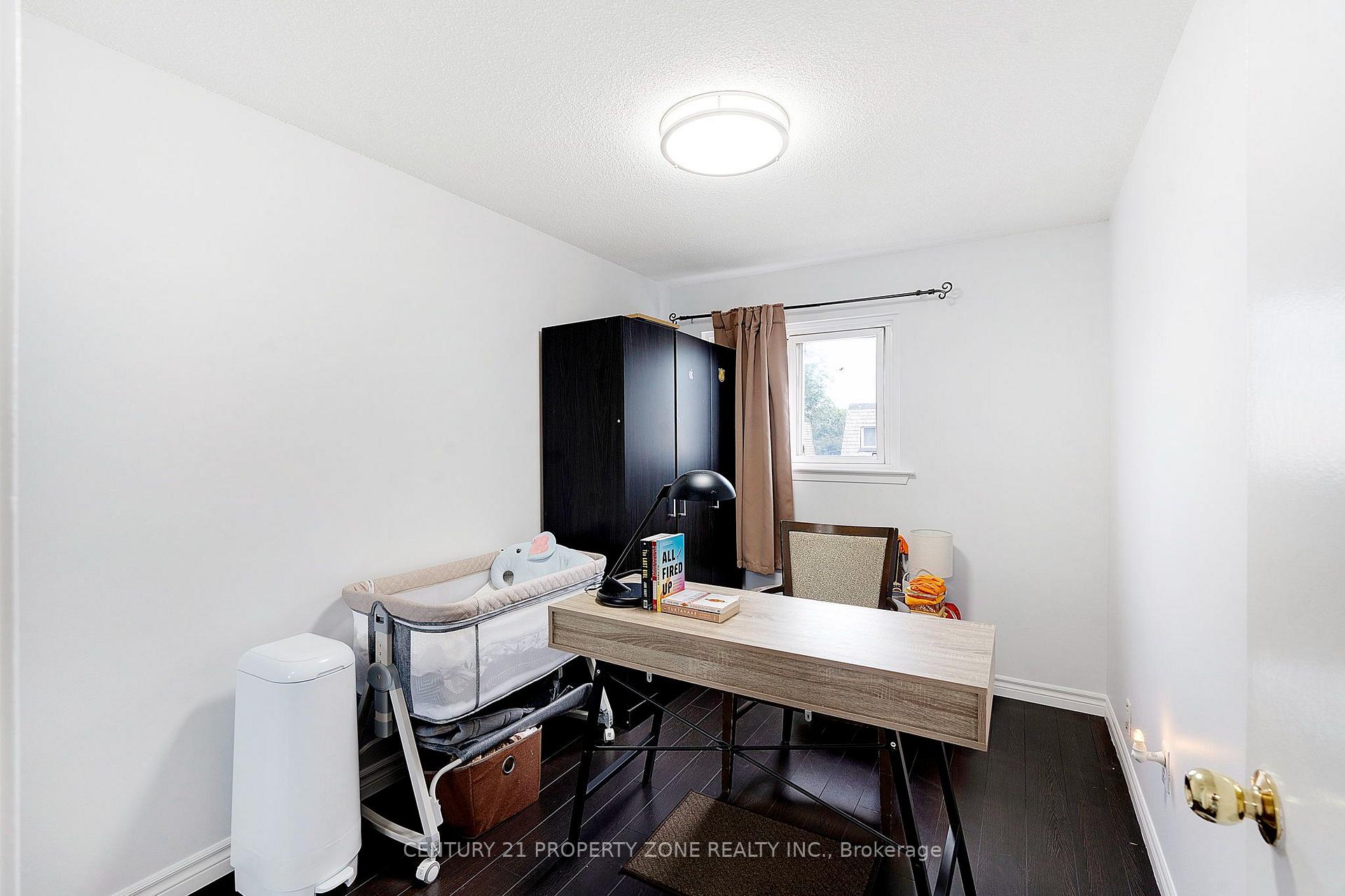 Photo 21 of 5 Briar Path, Brampton, Avondale — HOMEH