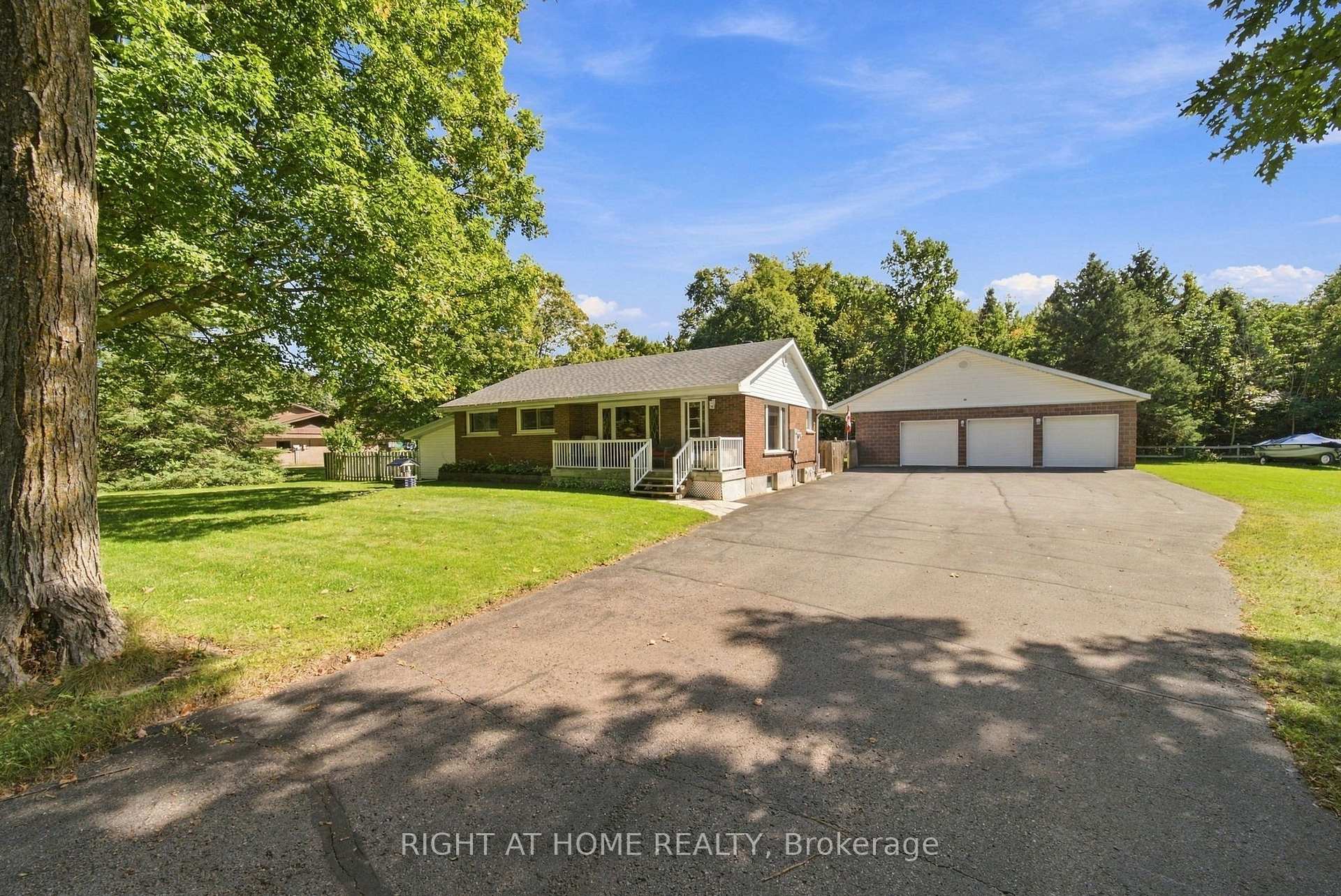 Photo 2 of 1013 Tay Point Road, Penetanguishene — HOMEH