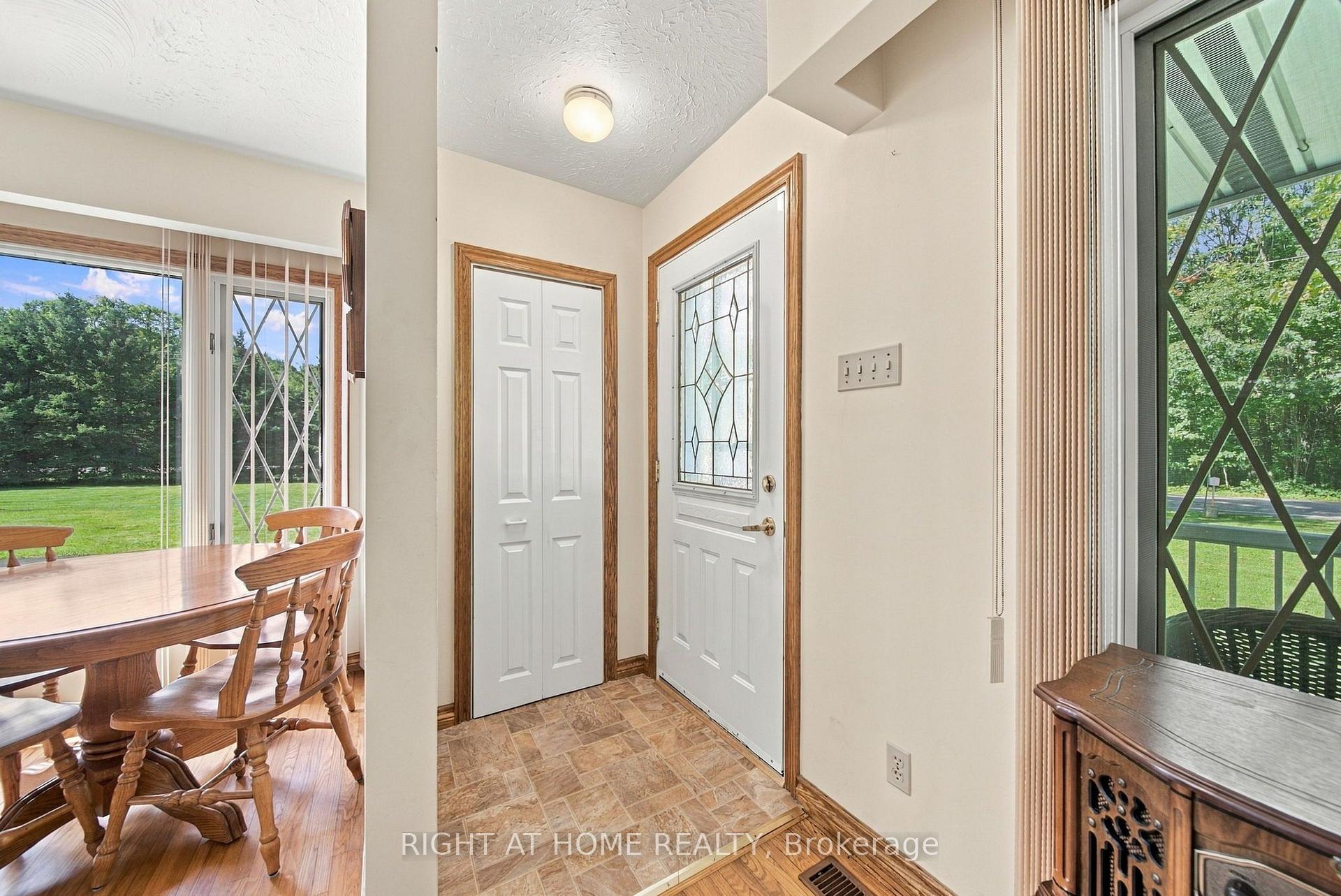 Photo 3 of 1013 Tay Point Road, Penetanguishene — HOMEH