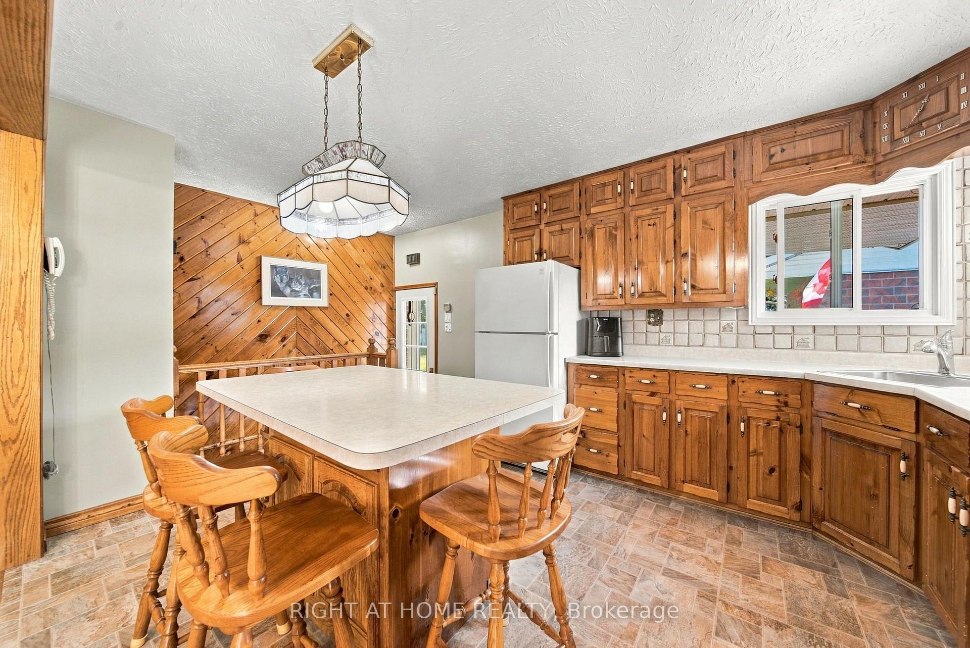 Photo 13 of 1013 Tay Point Road, Penetanguishene — HOMEH