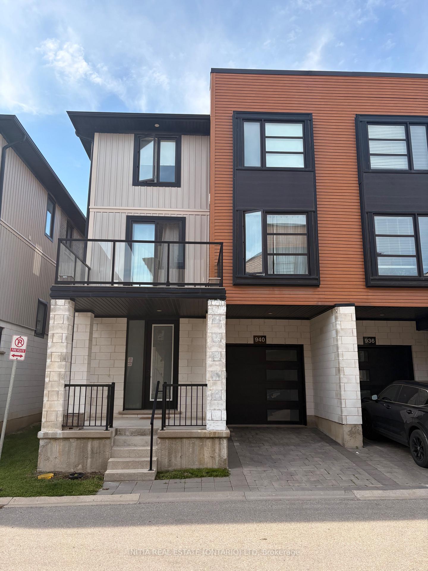 Front of Unit 940, 940 Georgetown Drive