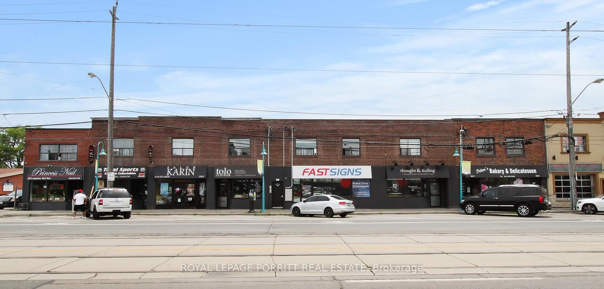 Front of Unit 6, 3511 Lake shore Boulevard W