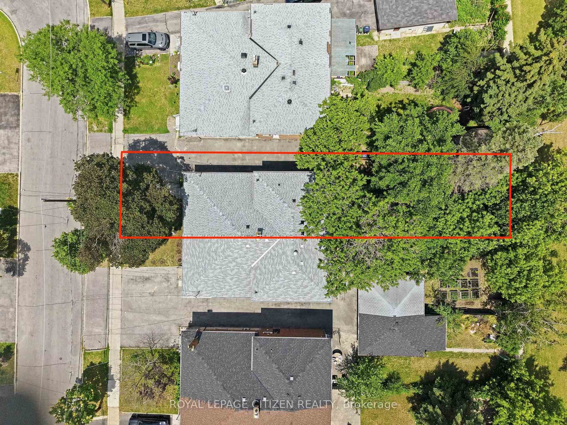 Photo 3 of 53 Grampian Crescent, North York, Humber Summit — HOMEH